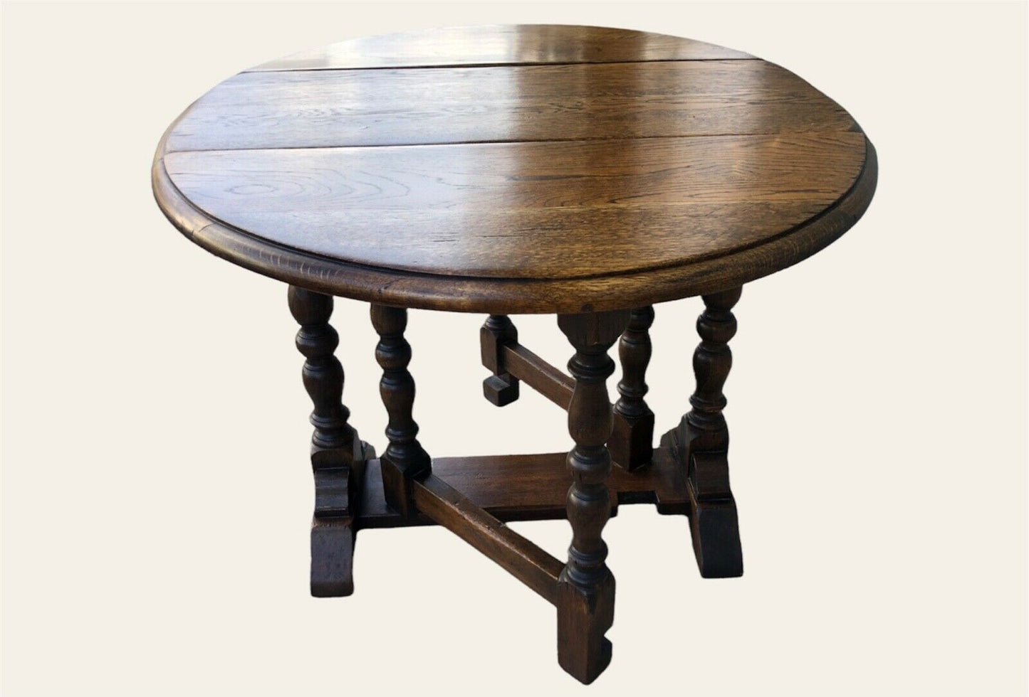 000967....Good Quality Vintage Oak Gateleg Coffee Table / Small Oak Dropleaf (sold )
