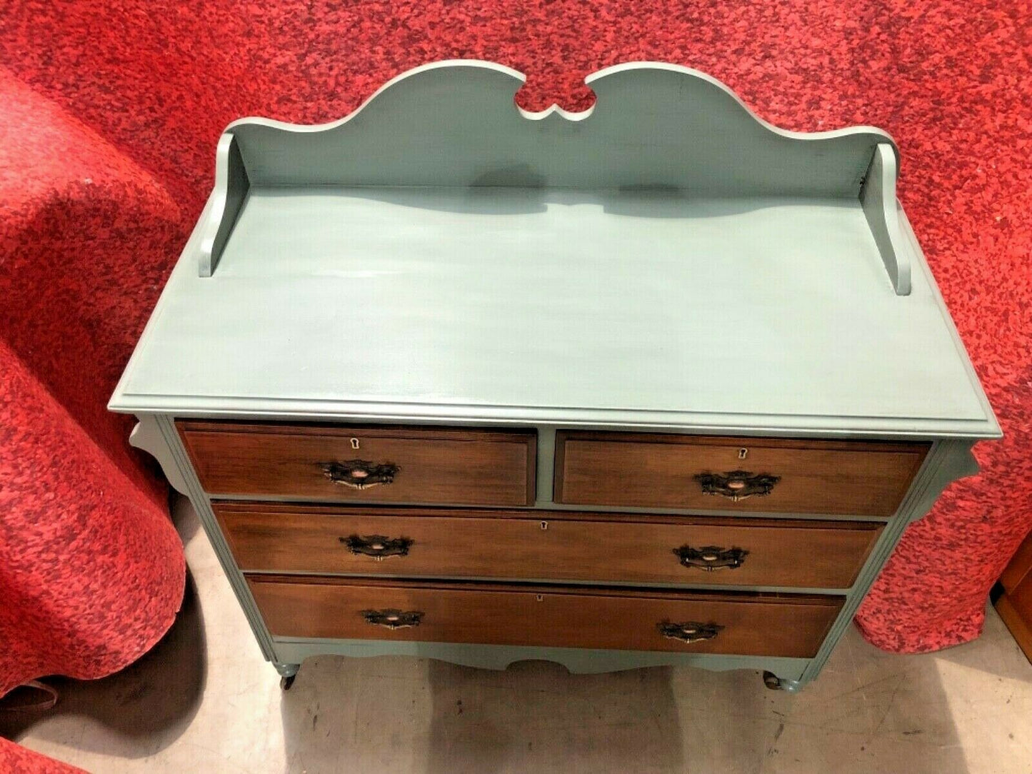 Stunning Vintage Chest Of Drawers ( SOLD )