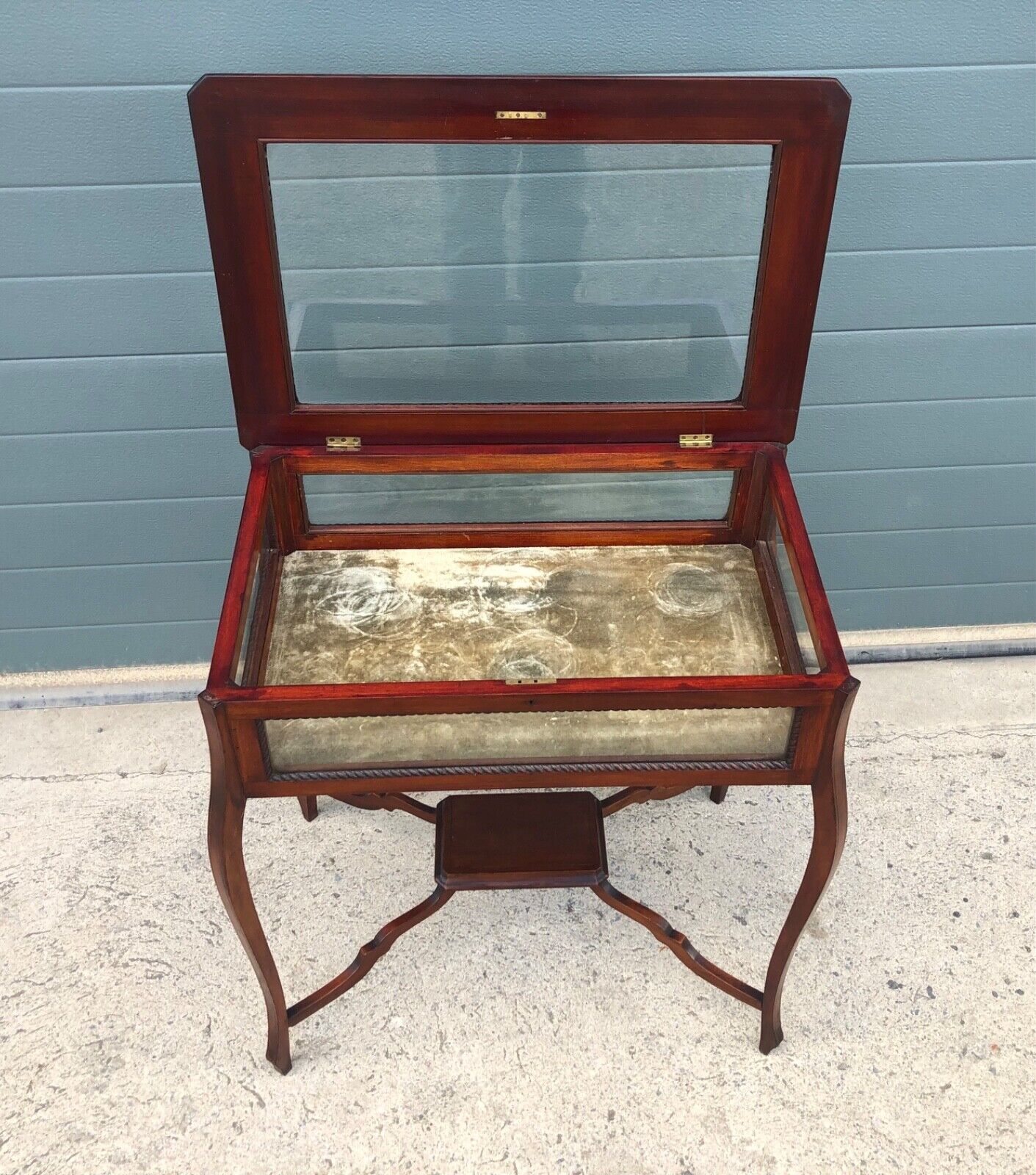 000928....Antique Bijouterie Table, Display Case ( sold )