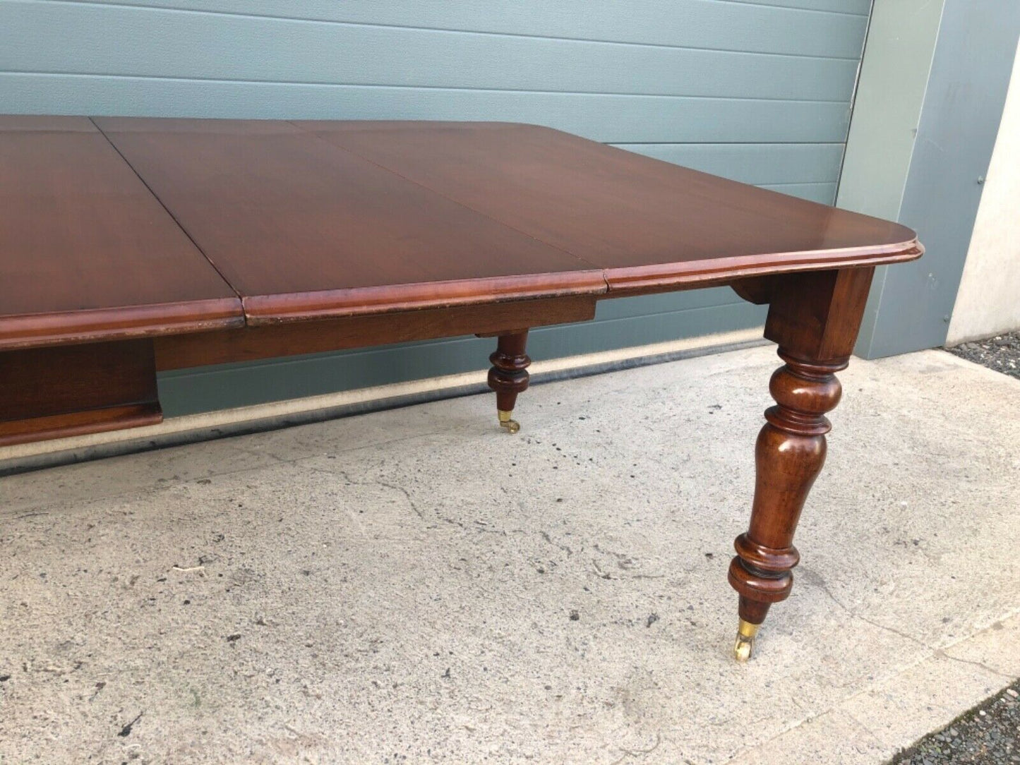 Antique Mahogany Extending Dining Table / Solid Mahogany Table ( SOLD )