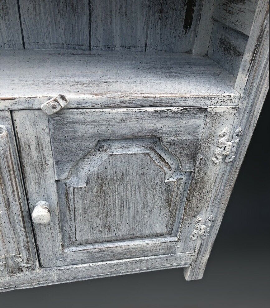 Vintage Carved Oak Bookcase With Cupboards ( SOLD )