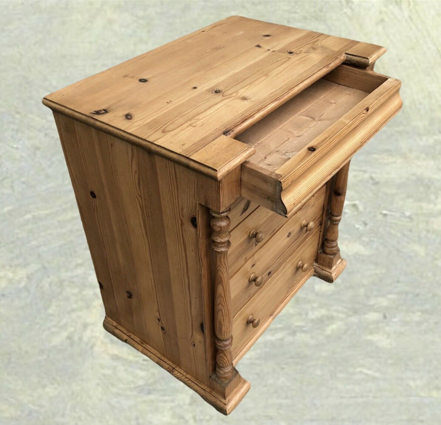 Gorgeous Pair Of Vintage Pine Bedside Chests / Bedside Tables ( SOLD )
