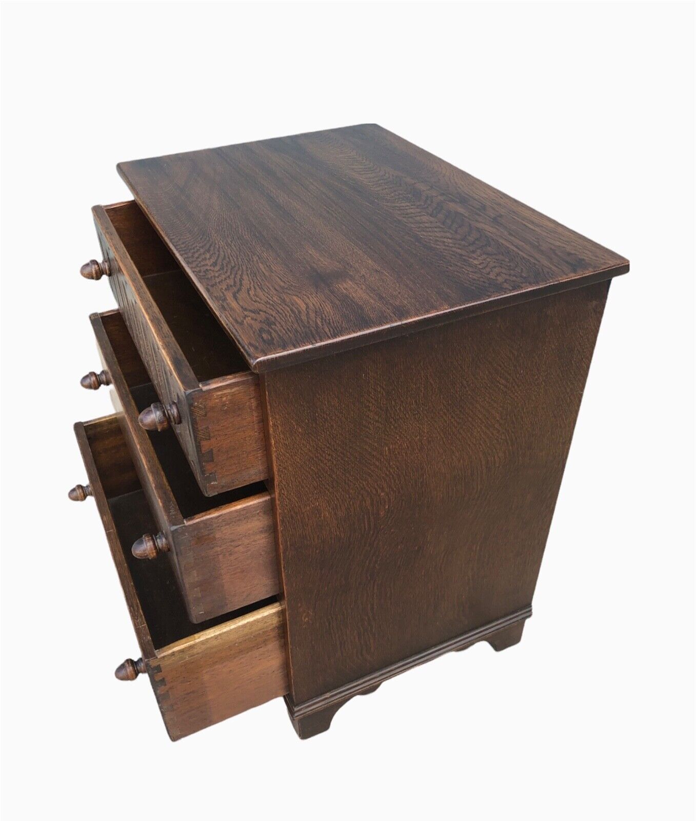000945....Vintage Oak Bedside Chest / Bedside Table ( sold )
