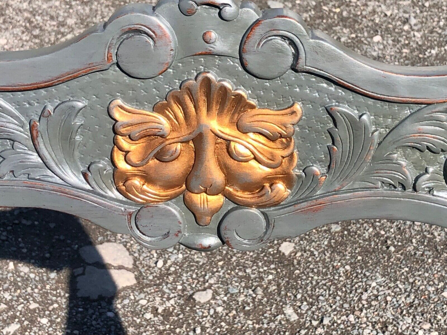 000946....Handsome Vintage Carved Hardwood Hall Chair