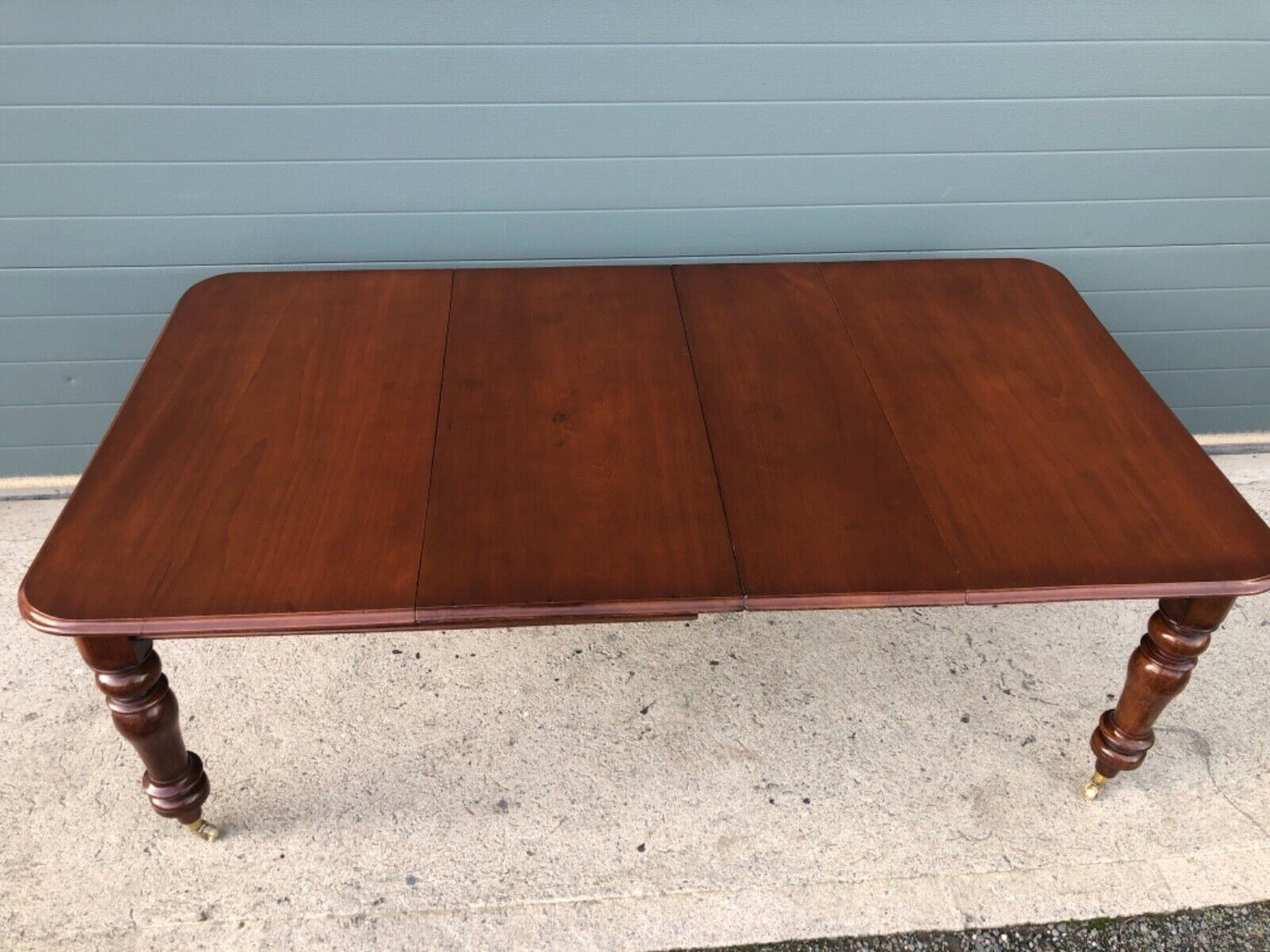 Antique Mahogany Extending Dining Table / Solid Mahogany Table ( SOLD )