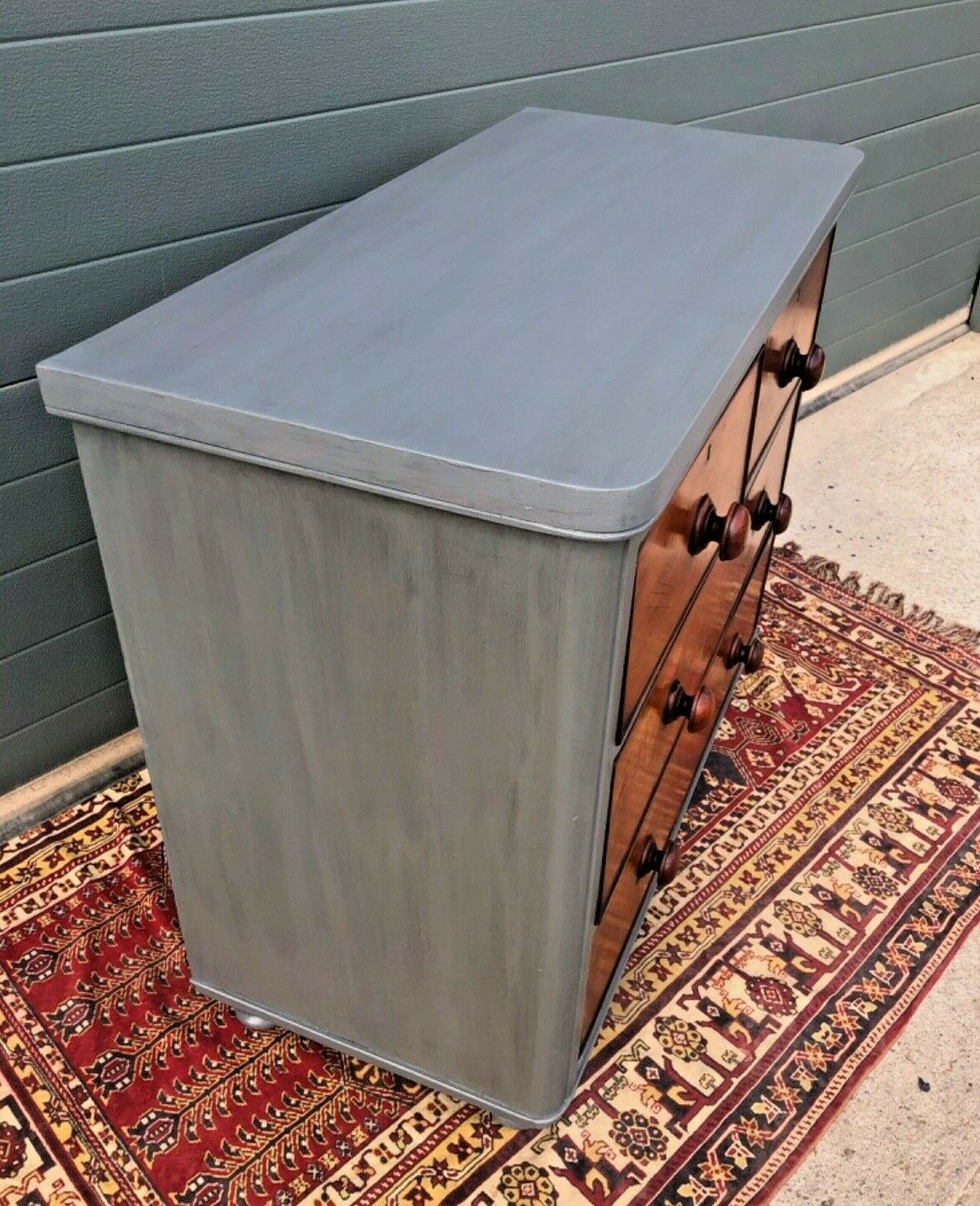 Gorgeous Small Antique Mahogany Chest Of Drawers ( SOLD )
