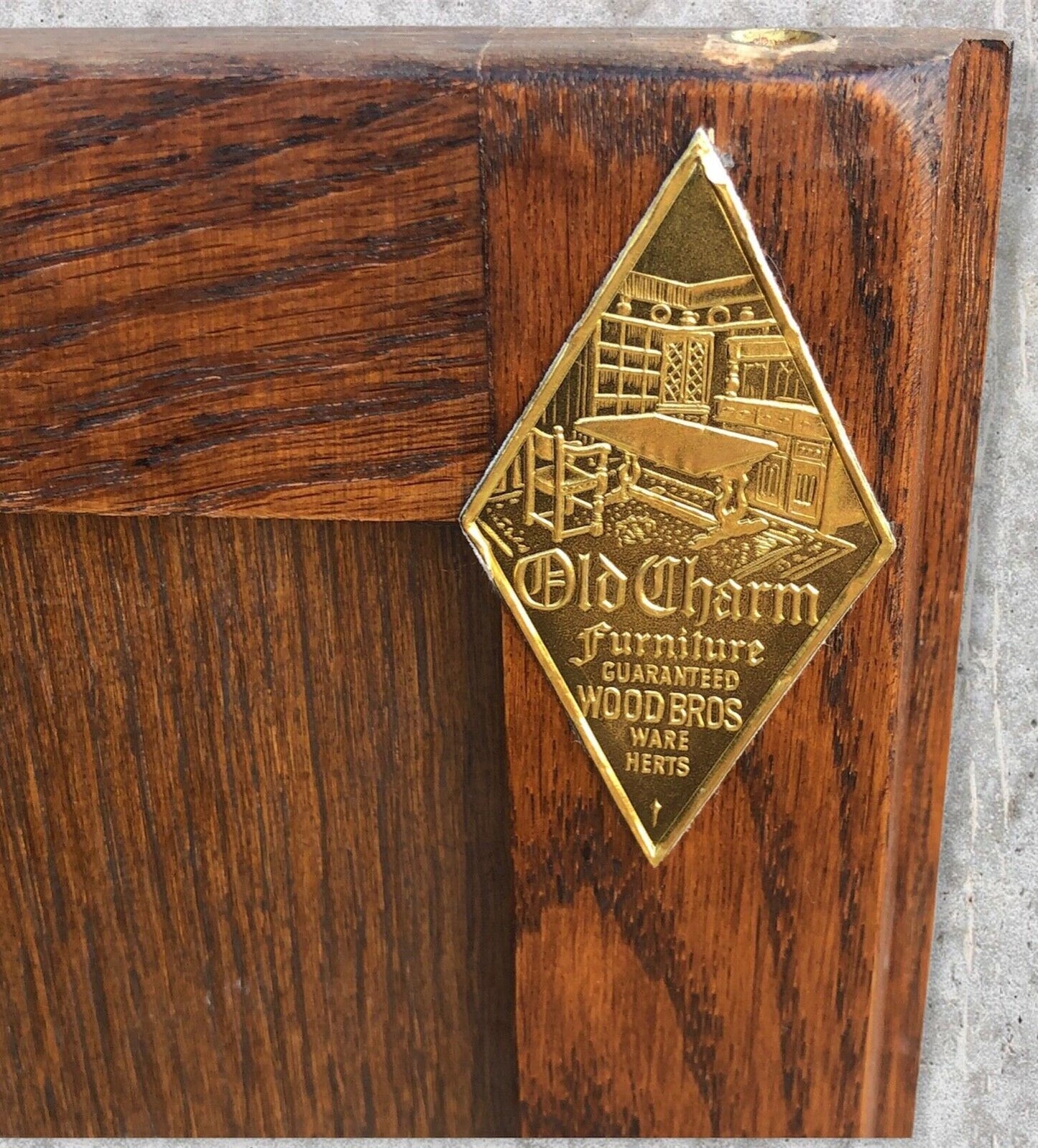 Old Charm Bedside Cabinet / Vintage Bedside Table ( SOLD )