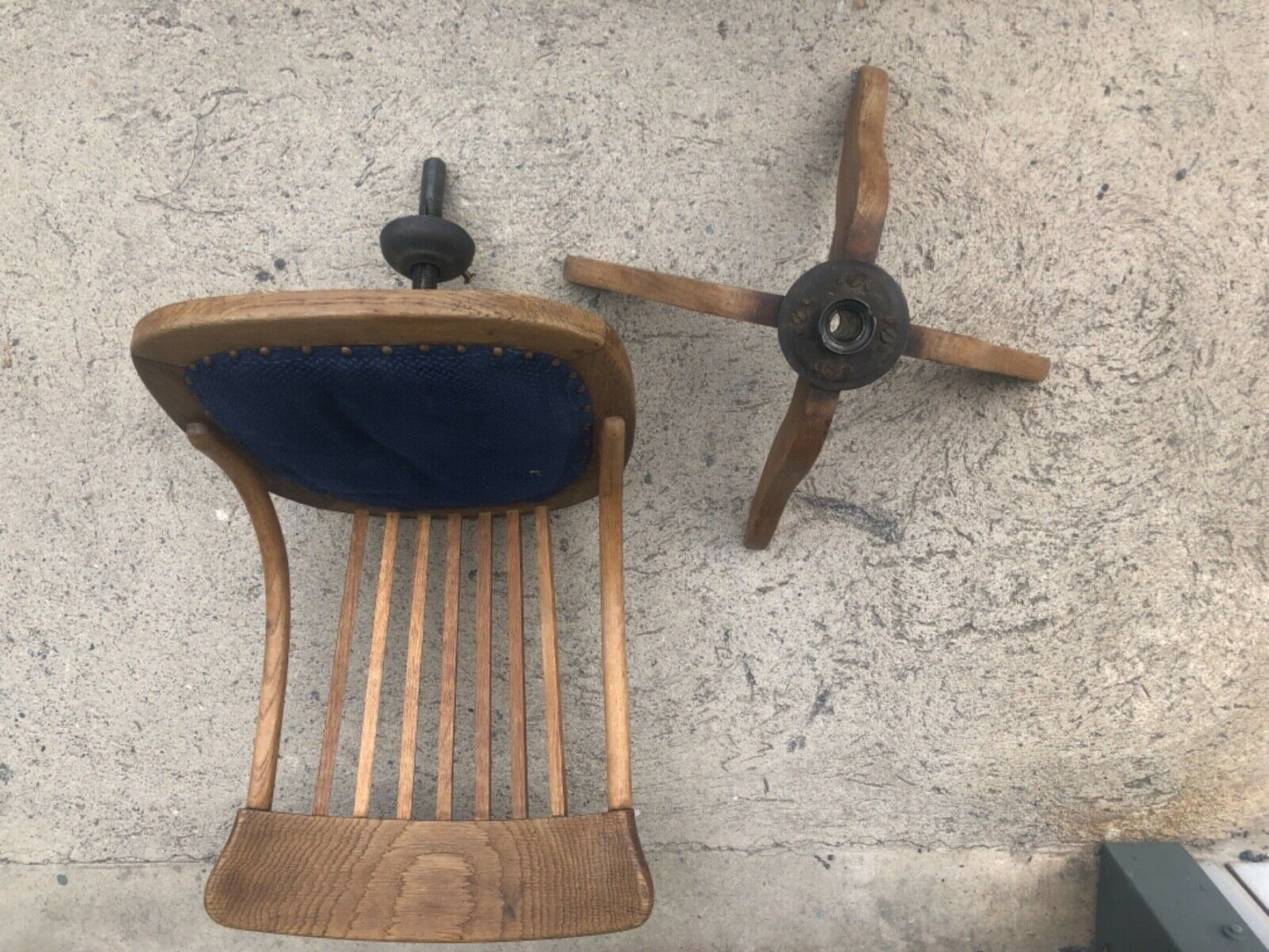 Vintage Revolving Oak Desk Chair ( SOLD )