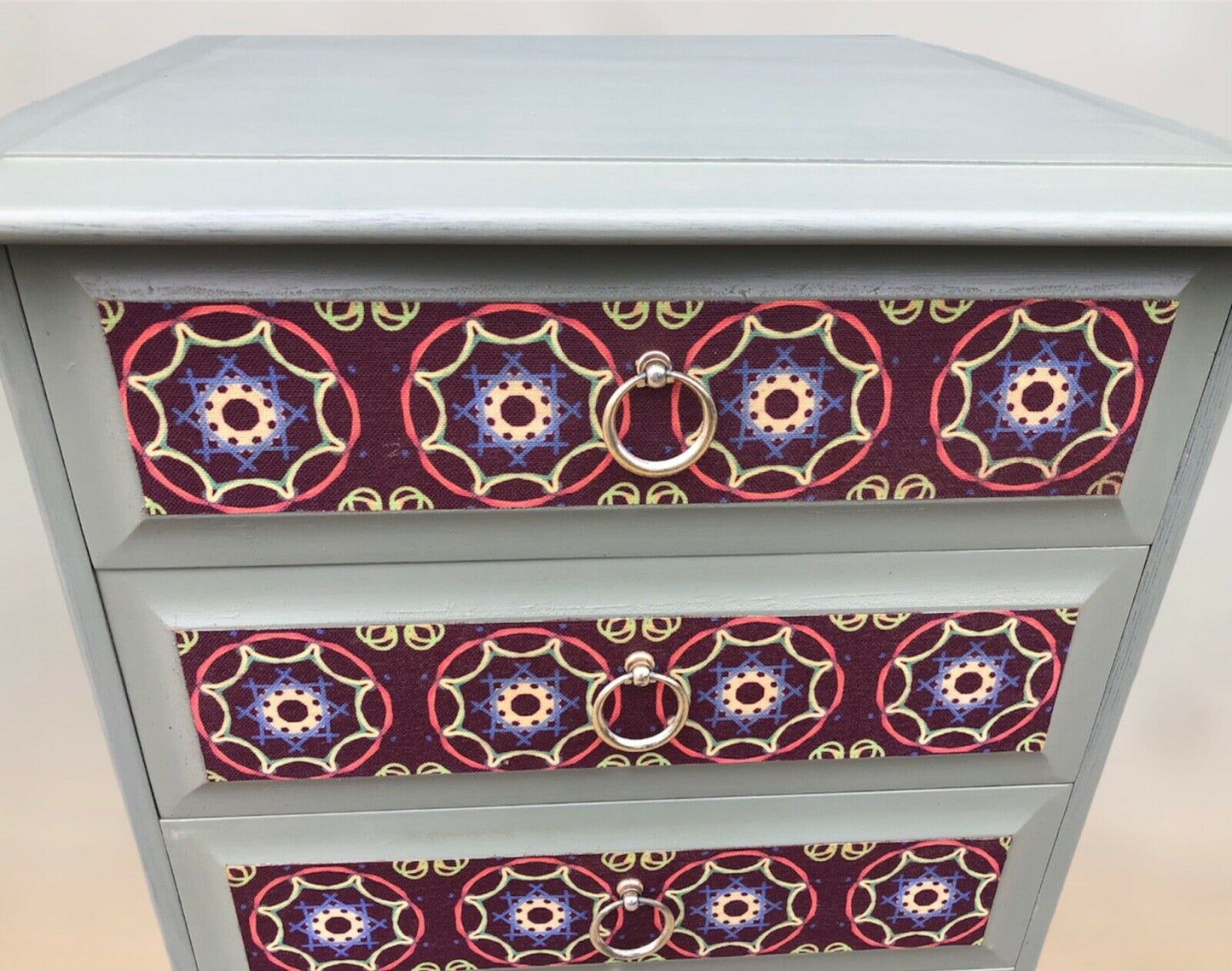 000969.....Stunning Pair Of Vintage Bedside Chests By Stag / Bedside Tables ( sold )