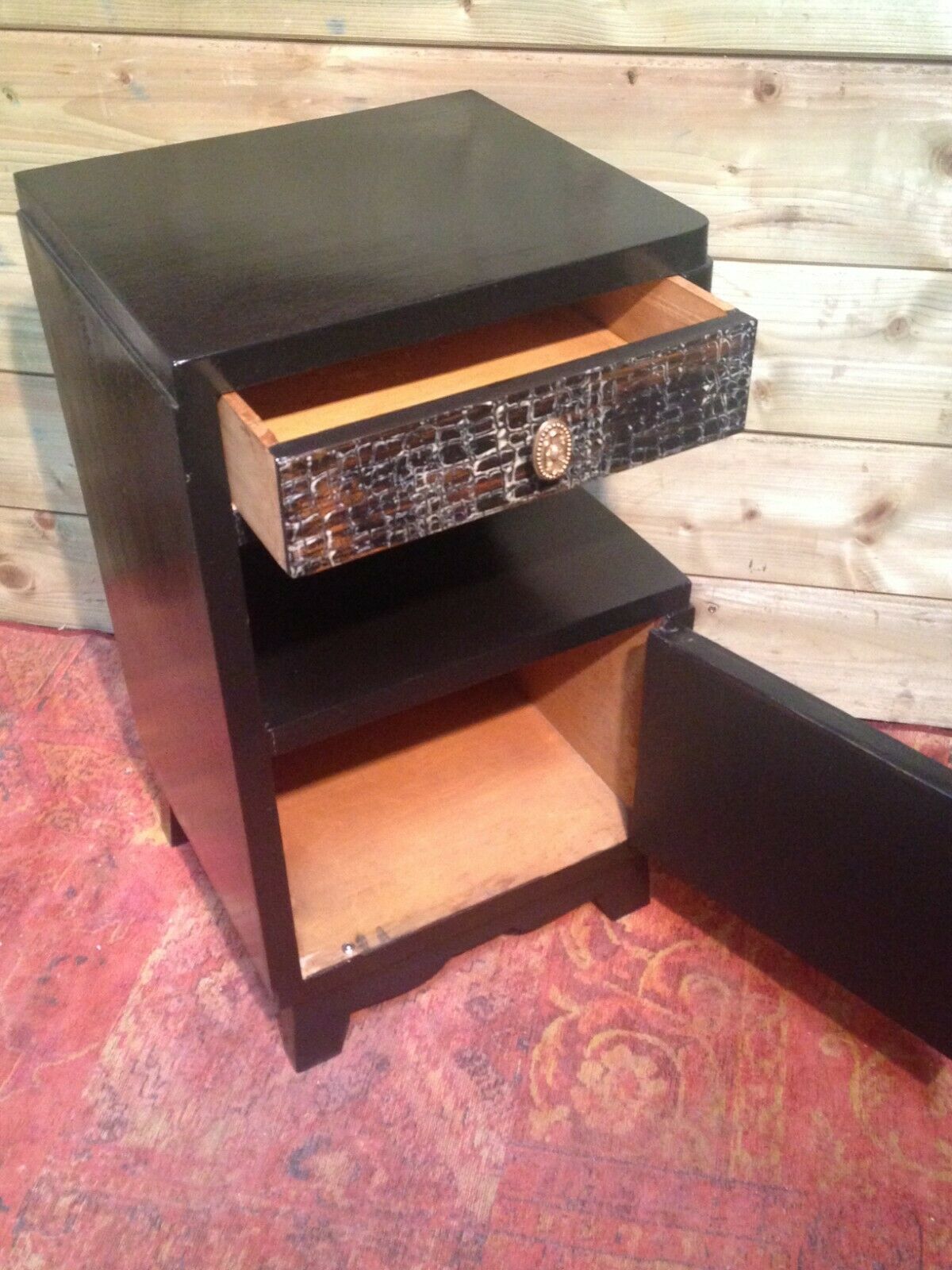 Stunning Pair Of Art Deco Bedside Cabinets / Vintage Bedside Tables (SOLD )