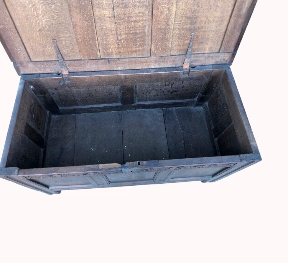 000936....Handsome Antique Oak Coffer / Storage Chest
