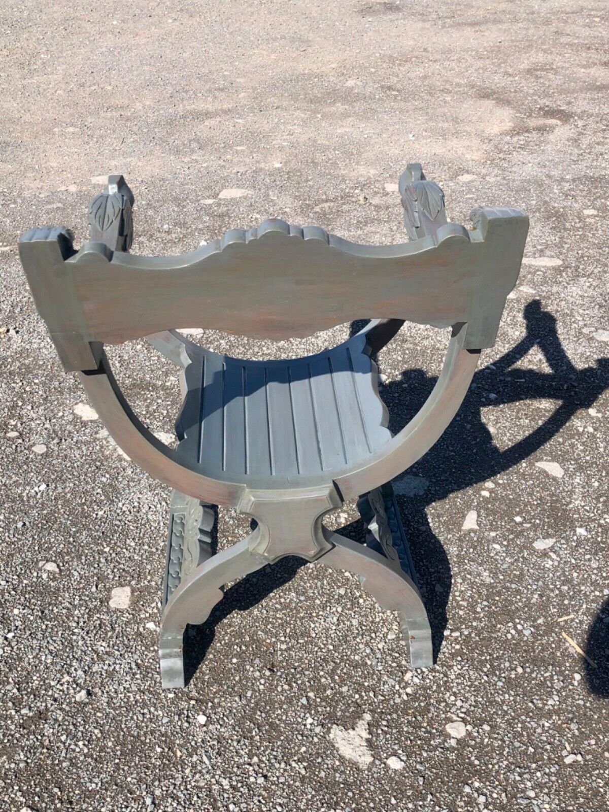 000946....Handsome Vintage Carved Hardwood Hall Chair