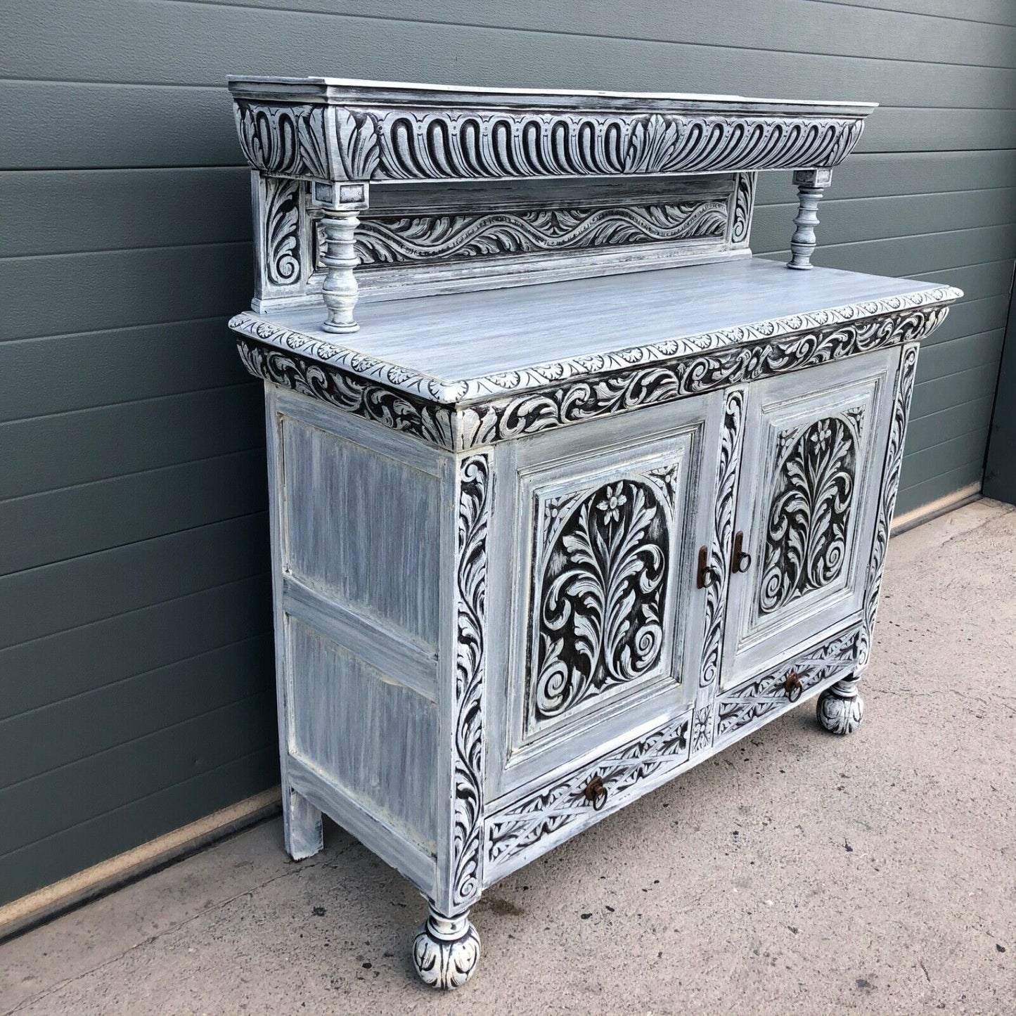 079....Stunning Antique Carved Oak Sideboard / Jacobean Style Court Cupboard ( Sold )