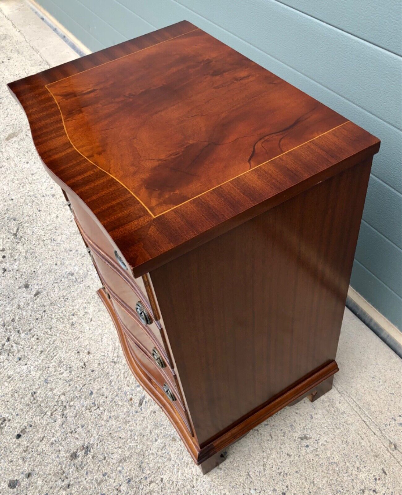 000814....Handsome Vintage Mahogany Bedside Chest / Bedside Table (sold )