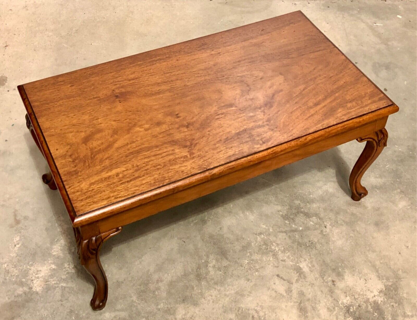 000848....Handsome Vintage Solid Mahogany Coffee Table ( sold )