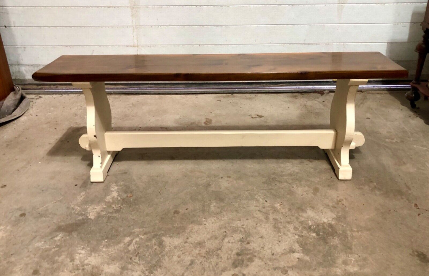 000745....Classic Vintage Bench With Painted Base