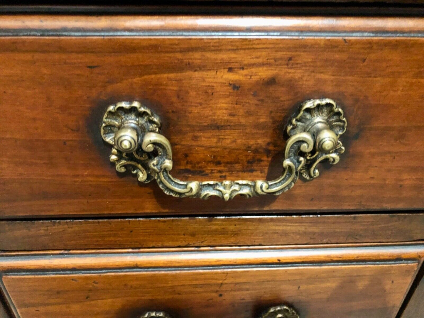 000821.....Handsome Antique Walnut Bedside Chest / Small Chest Of Drawers