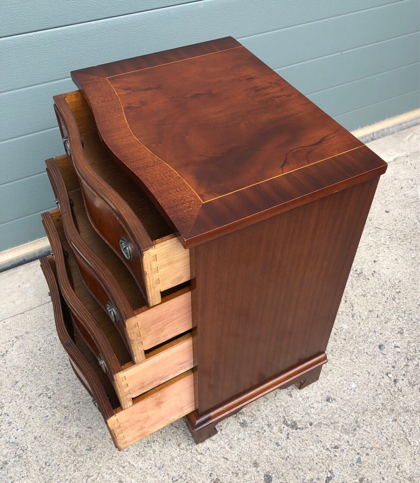 000814....Handsome Vintage Mahogany Bedside Chest / Bedside Table (sold )