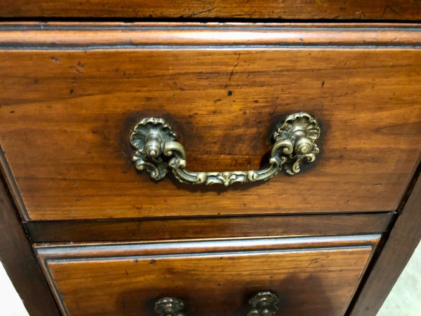 000821.....Handsome Antique Walnut Bedside Chest / Small Chest Of Drawers