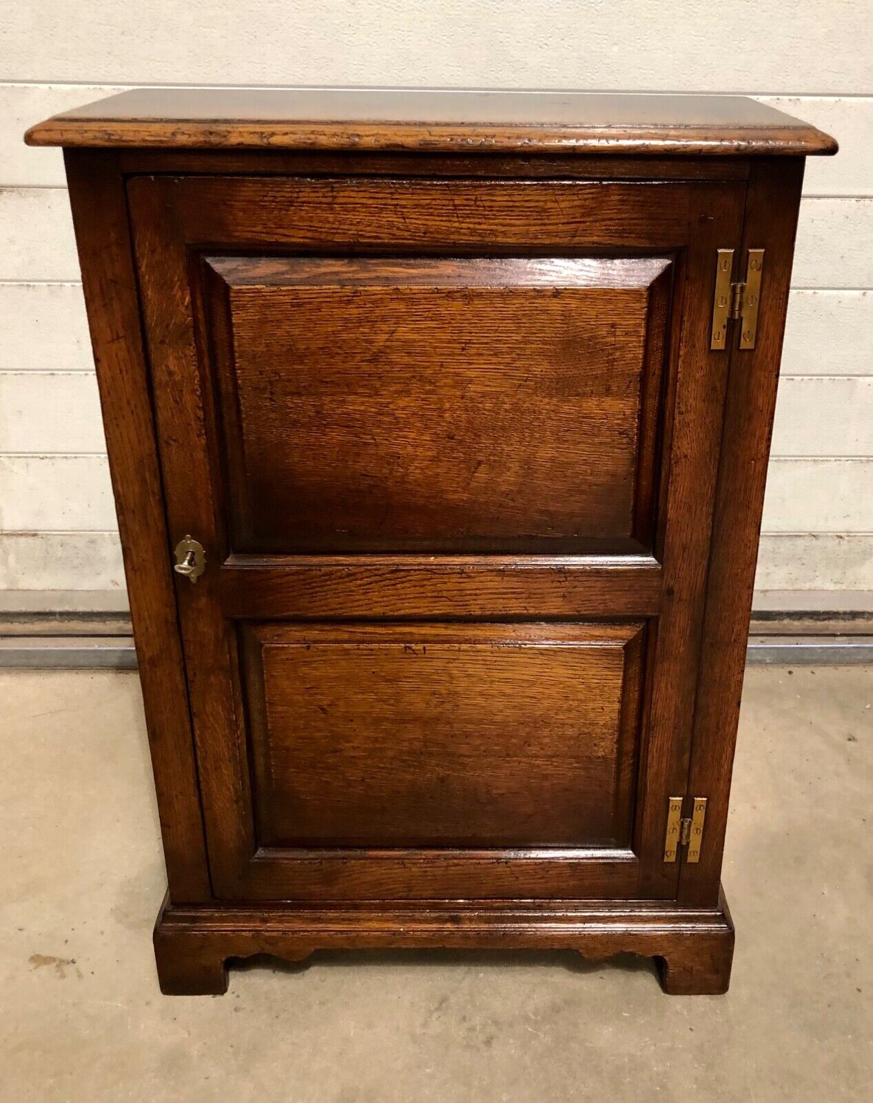 000825....A Handsome Pair Of Vintage Slim Solid Oak Side Cabinets