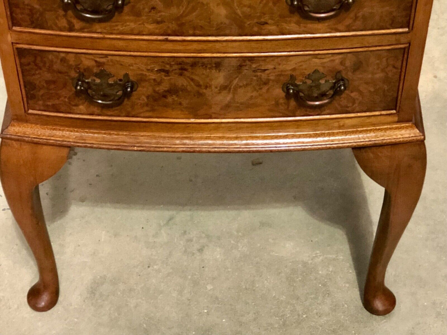 000845....Handsome Vintage Figured Walnut Bedside Lamp Table ( sold )