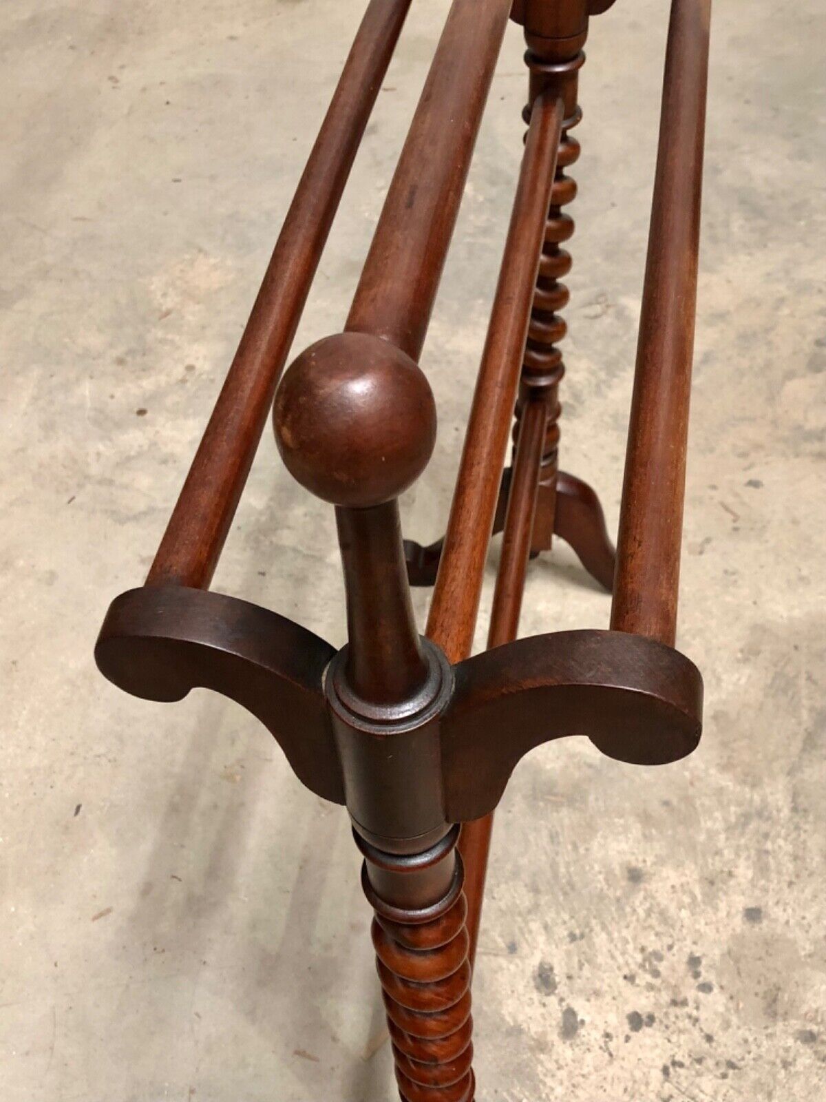 000822....Handsome Antique Mahogany Towel Rail