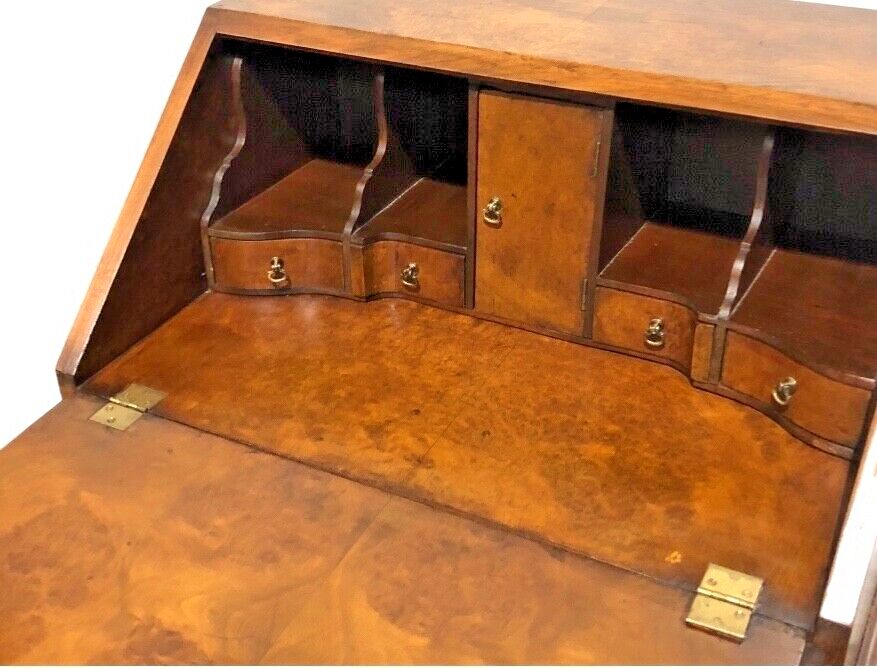 000810....Handsome Vintage Walnut Bureau / Writing Desk