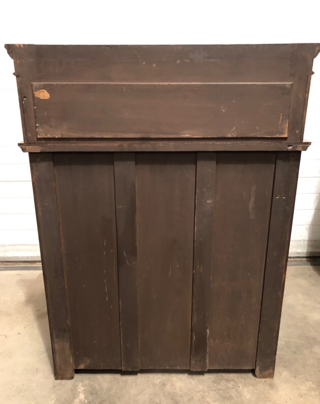 000829.....Handsome Edwardian Walnut Bookcase / Bookshelves