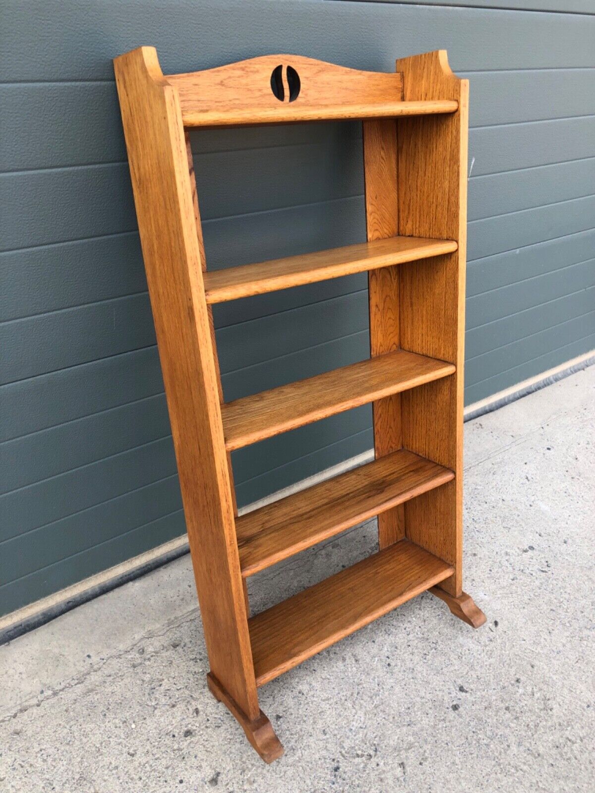 000835....Handsome Arts And Crafts Oak Bookcase / Oak Bookshelves ( sold )