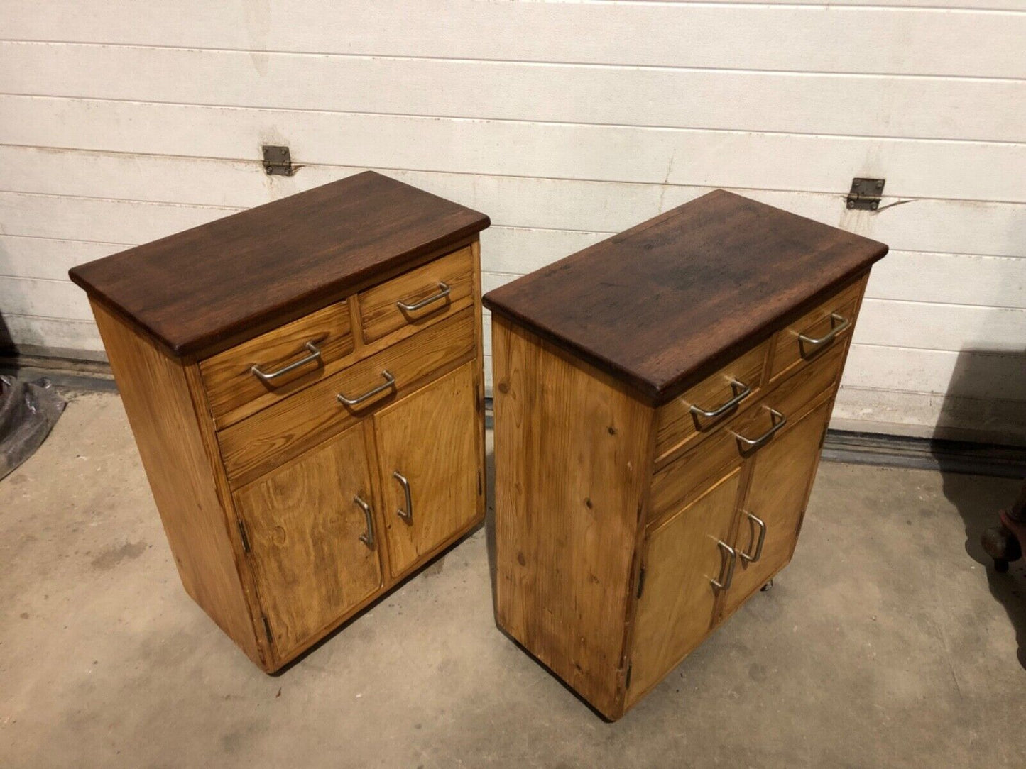 000774....Handsome Pair Of Vintage Cabinets / Bedside Cabinets