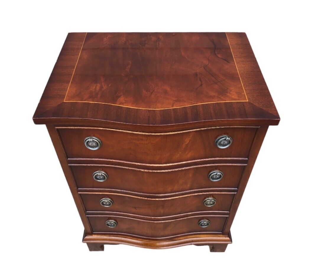 000814....Handsome Vintage Mahogany Bedside Chest / Bedside Table (sold )