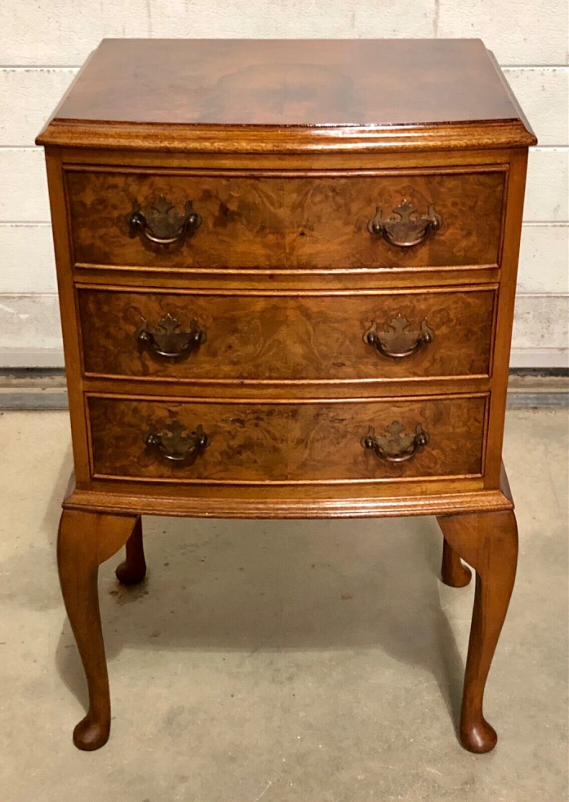 000845....Handsome Vintage Figured Walnut Bedside Lamp Table ( sold )