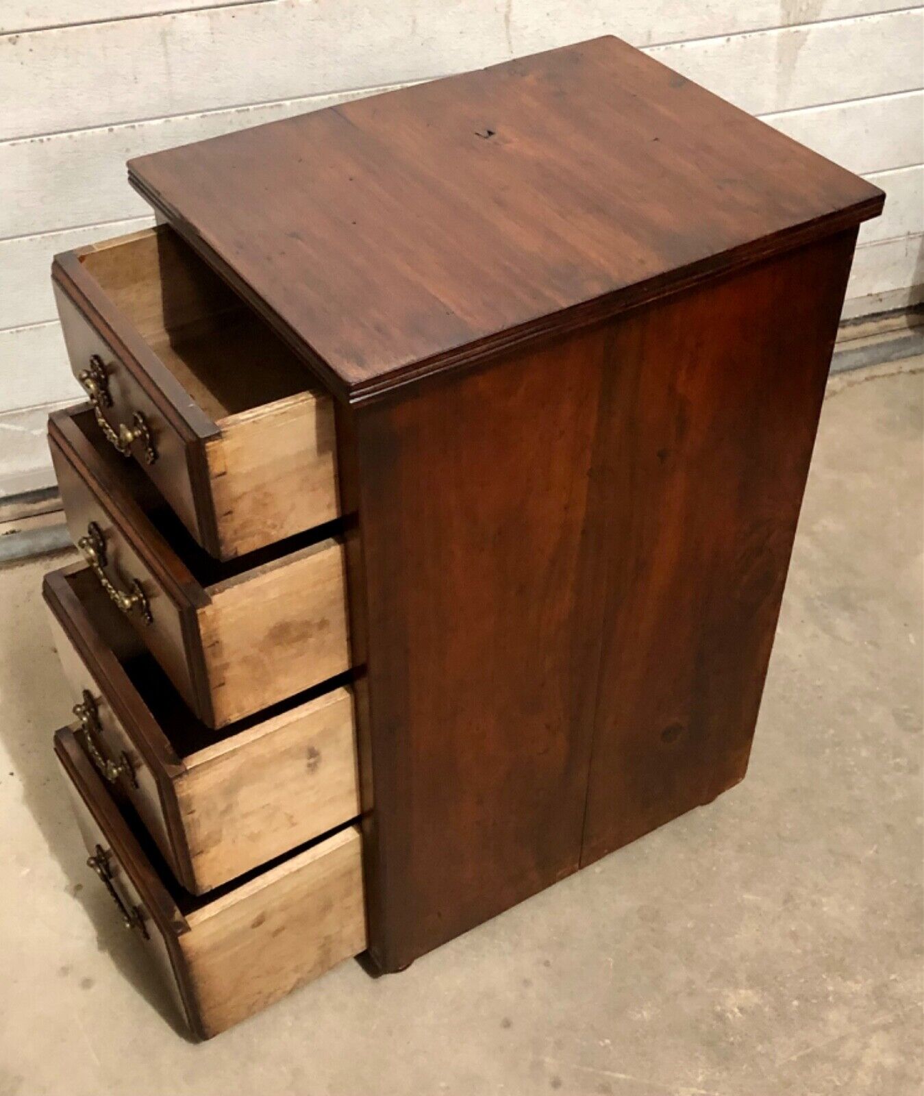 000821.....Handsome Antique Walnut Bedside Chest / Small Chest Of Drawers