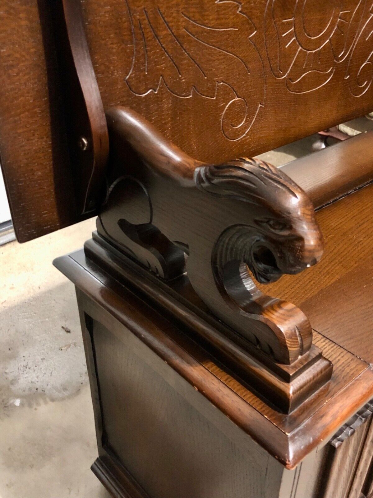 000797....Handsome Vintage Carved Oak Monks Bench / Hall Seat ( sold )