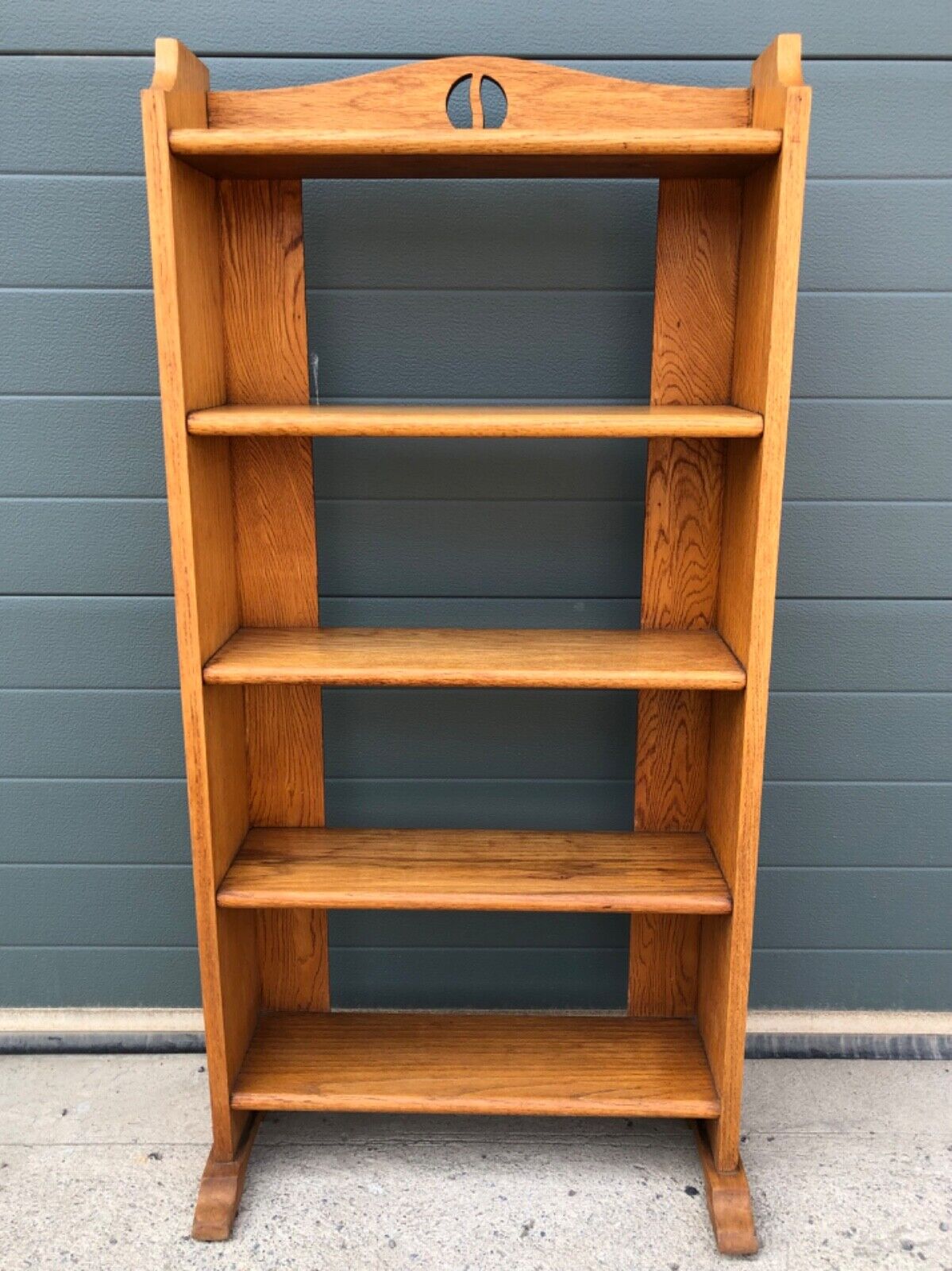 000835....Handsome Arts And Crafts Oak Bookcase / Oak Bookshelves ( sold )