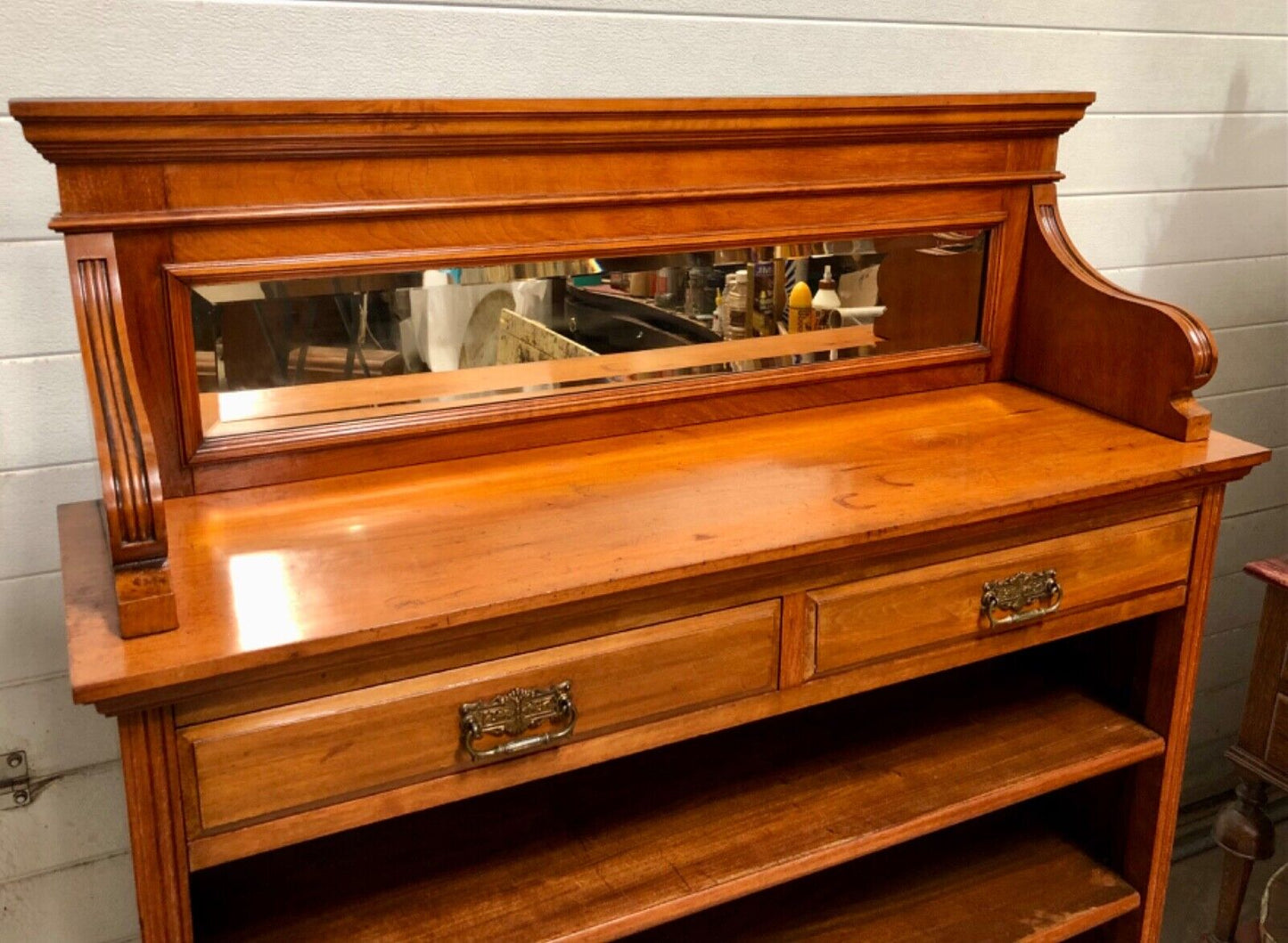 000829.....Handsome Edwardian Walnut Bookcase / Bookshelves