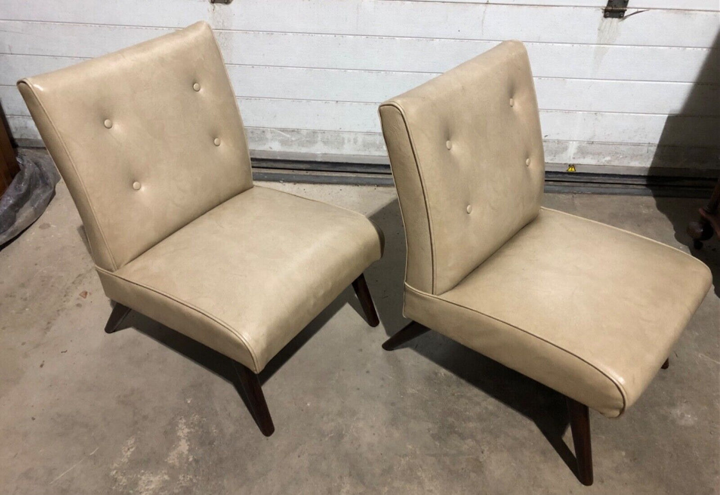 000780....Pair Of Retro Occasional Chairs / Accent Chairs