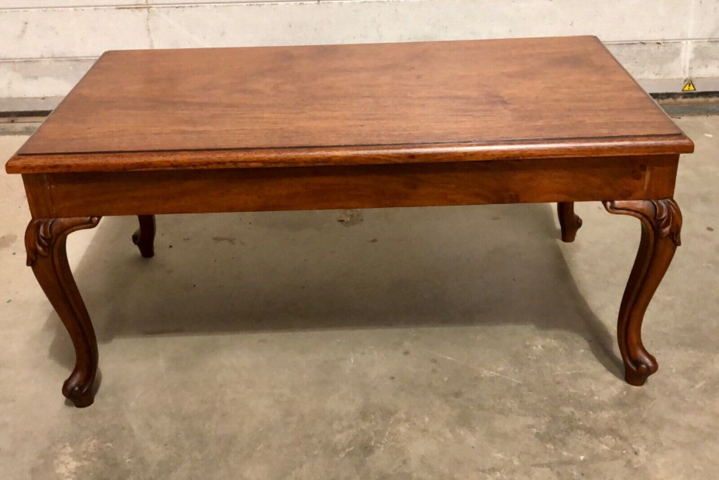 000848....Handsome Vintage Solid Mahogany Coffee Table ( sold )