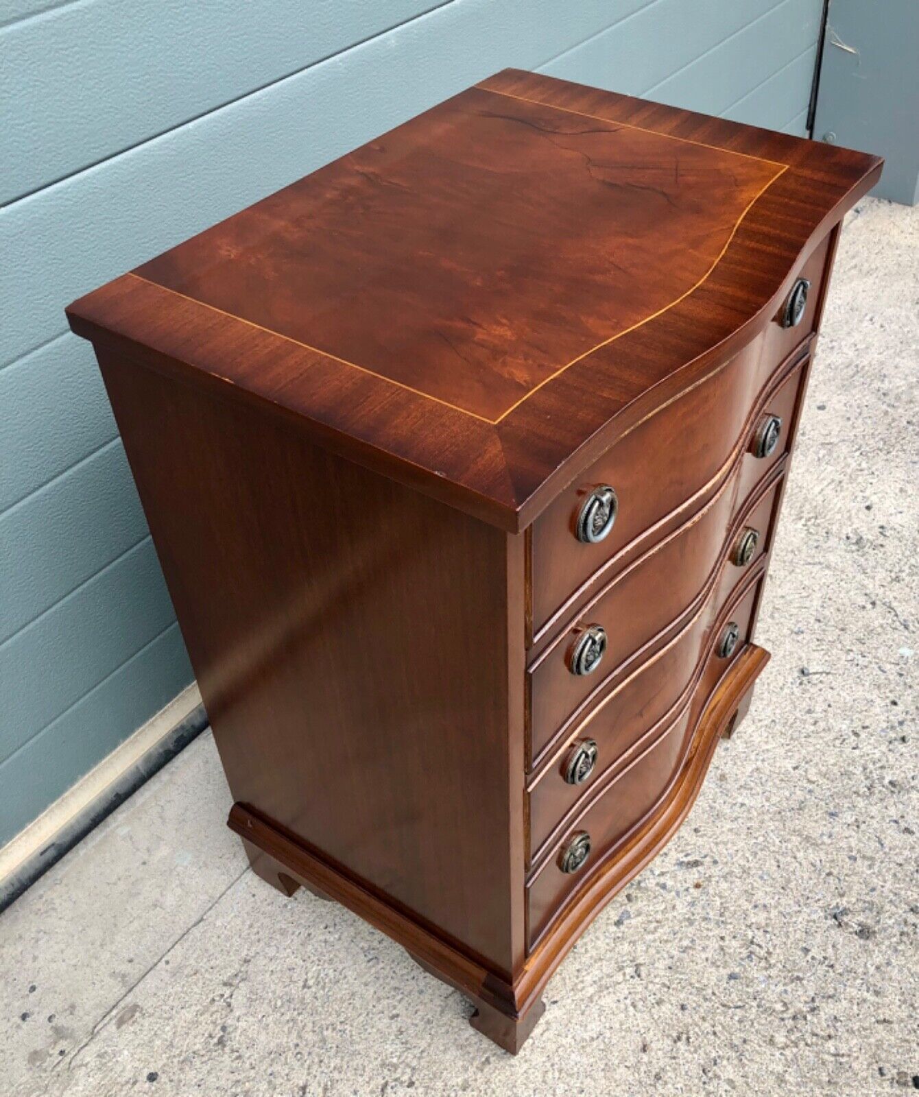 000814....Handsome Vintage Mahogany Bedside Chest / Bedside Table (sold )