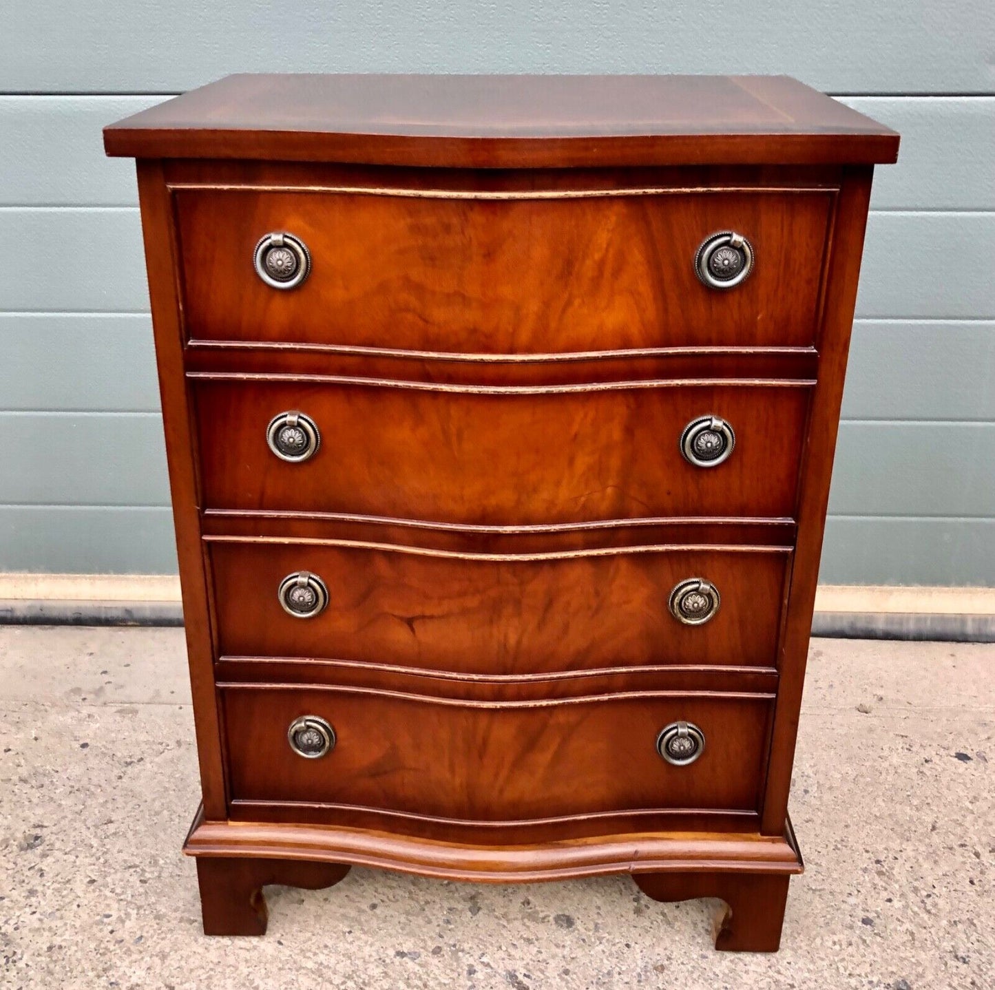 000814....Handsome Vintage Mahogany Bedside Chest / Bedside Table (sold )