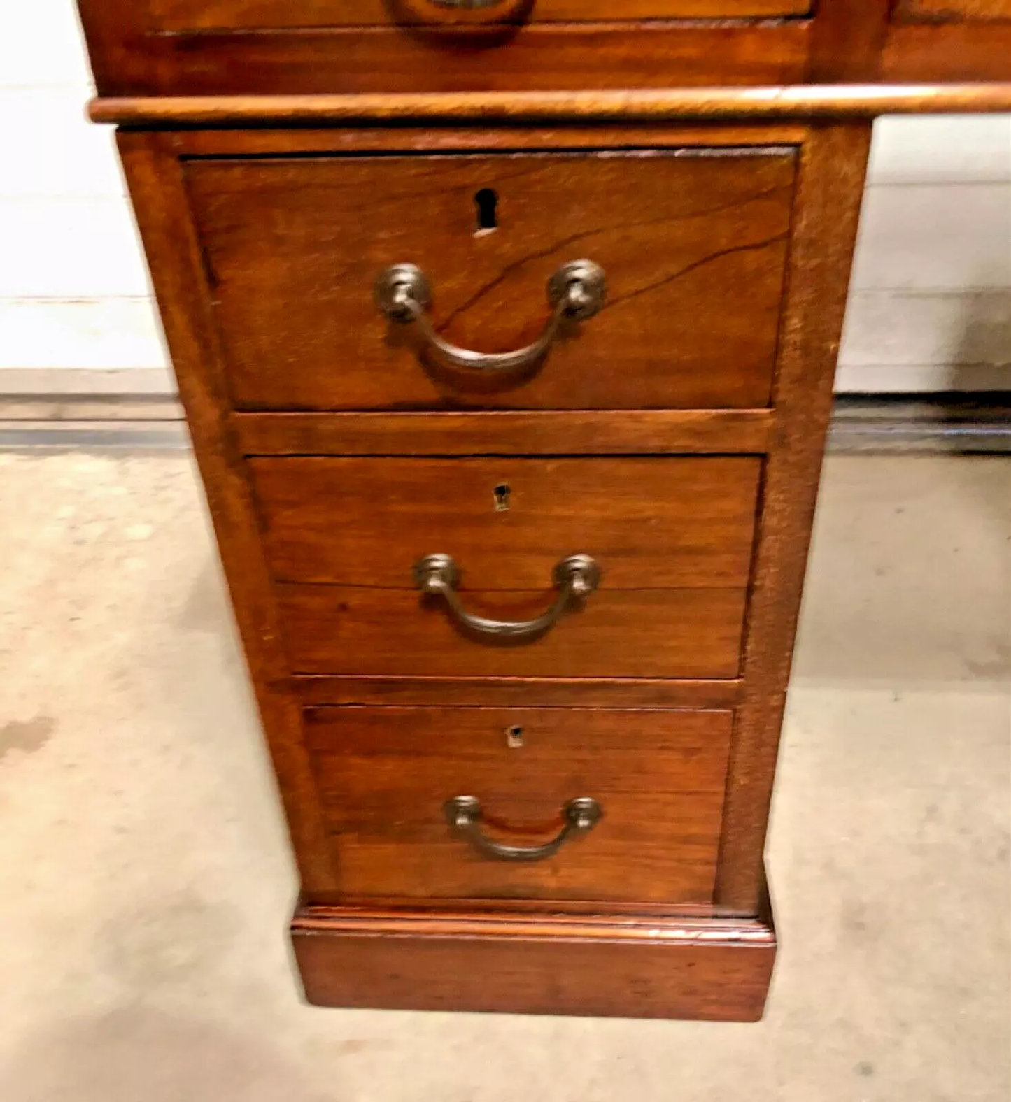 000733....Handsome Vintage Solid Mahogany Pedestal Desk ( sold )