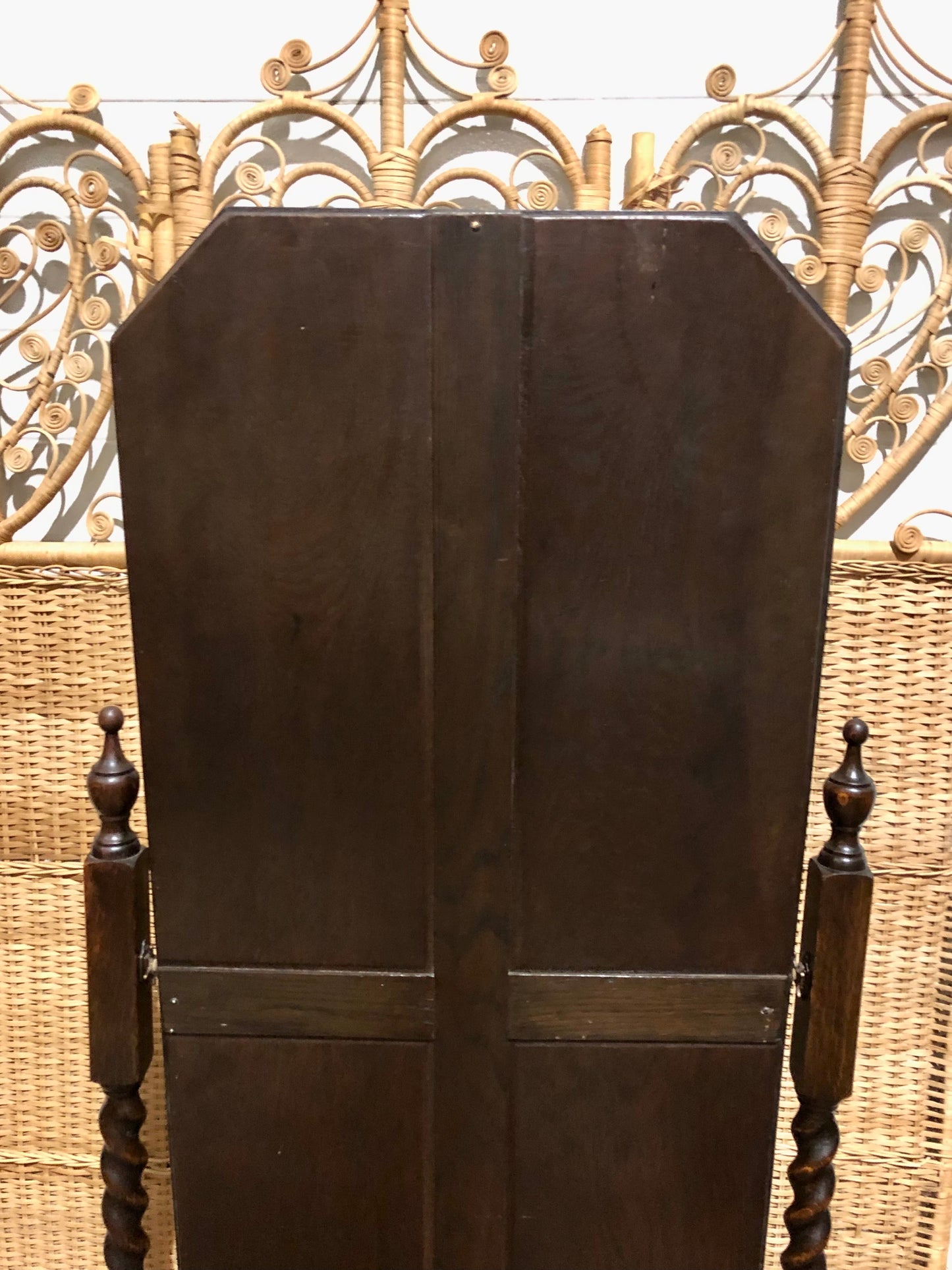 000569....Handsome Vintage Oak Cheval Mirror.