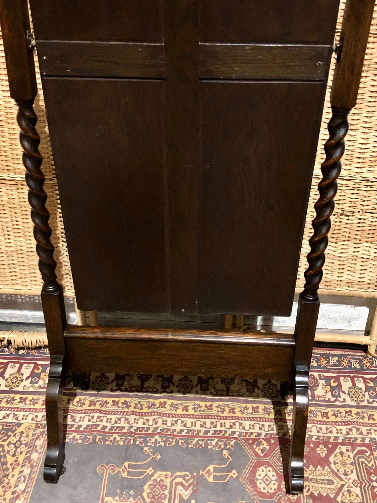 000569....Handsome Vintage Oak Cheval Mirror.