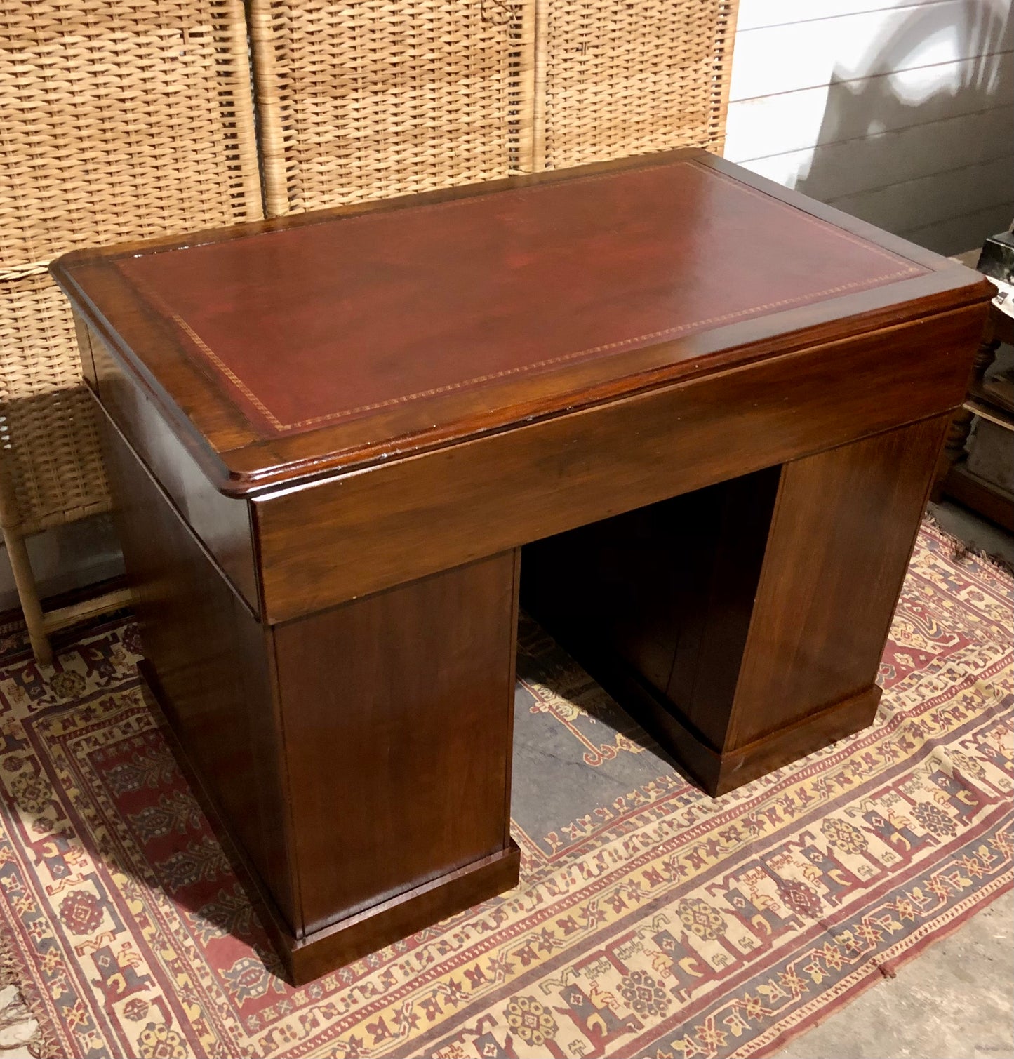 000566....Handsome Small Solid Mahogany Pedestal Desk