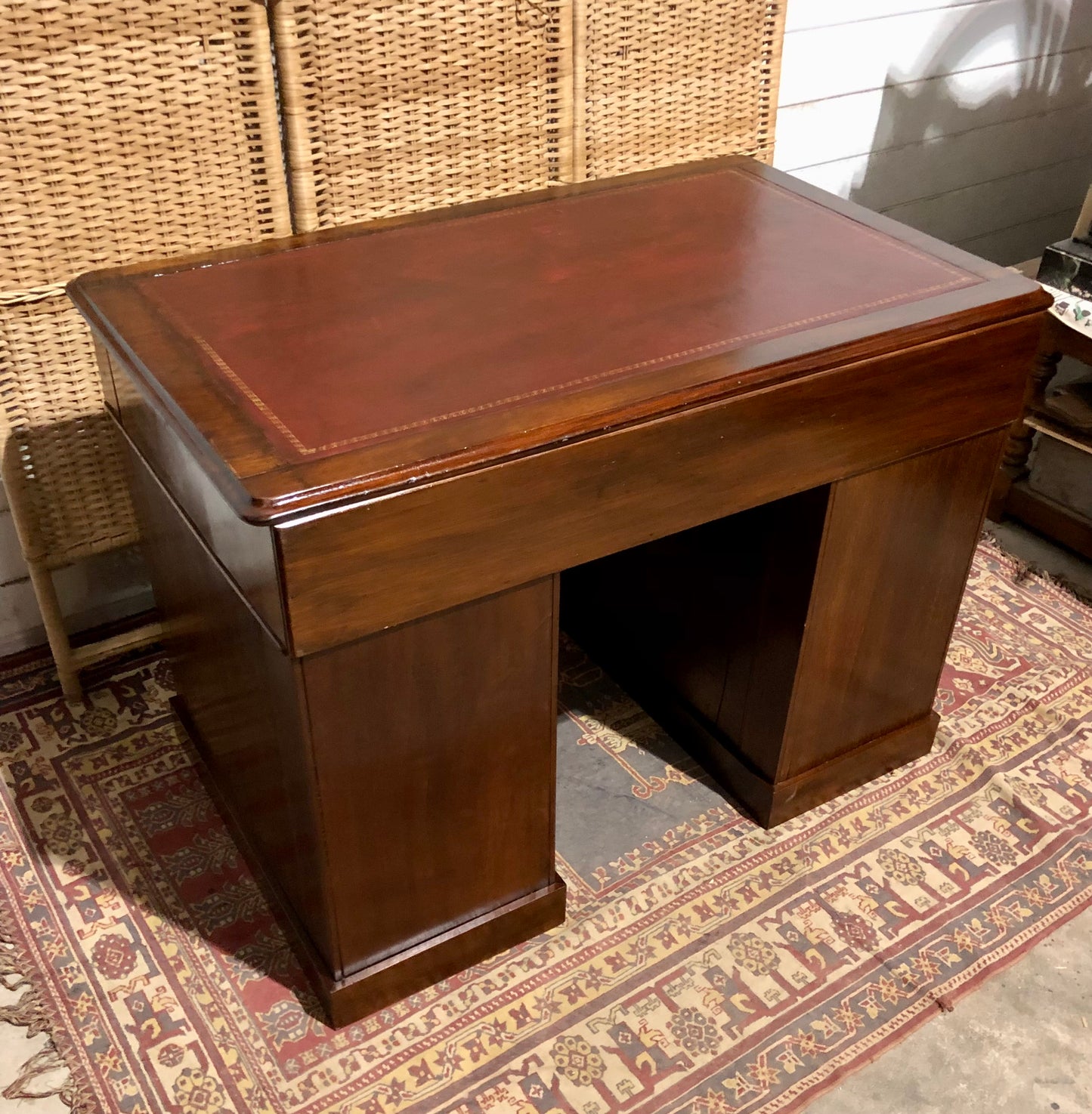 000566....Handsome Small Solid Mahogany Pedestal Desk