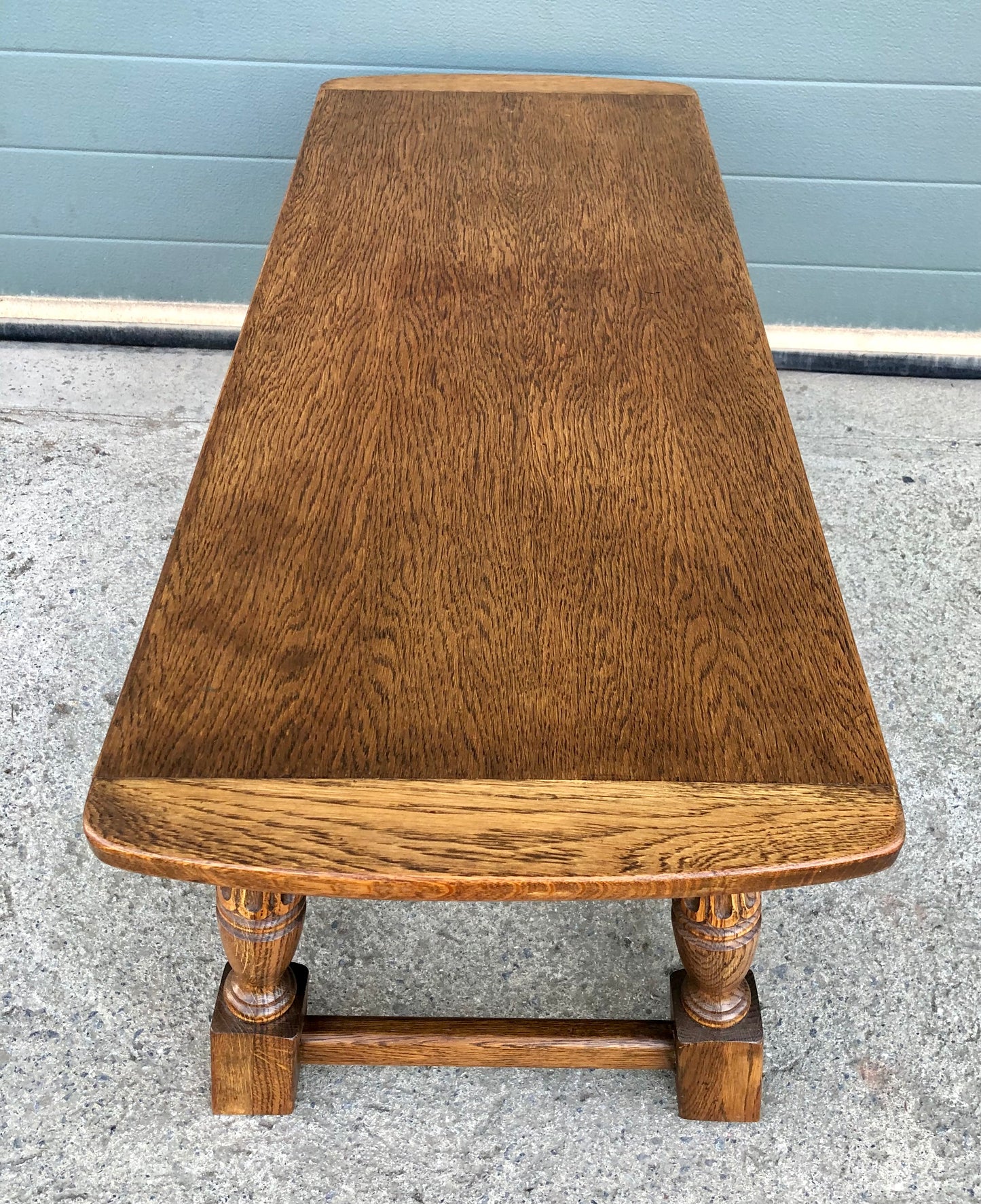 000565....Handsome Solid Carved Oak Coffee Table