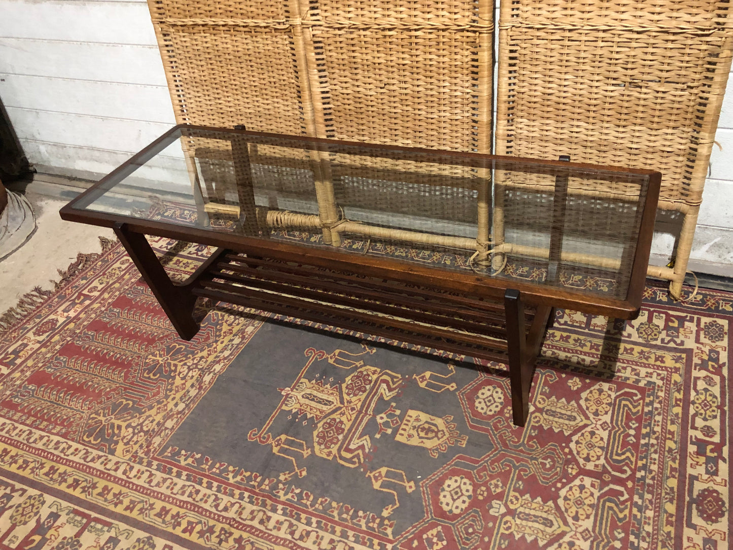 000557....Handsome Retro Teak Coffee Table