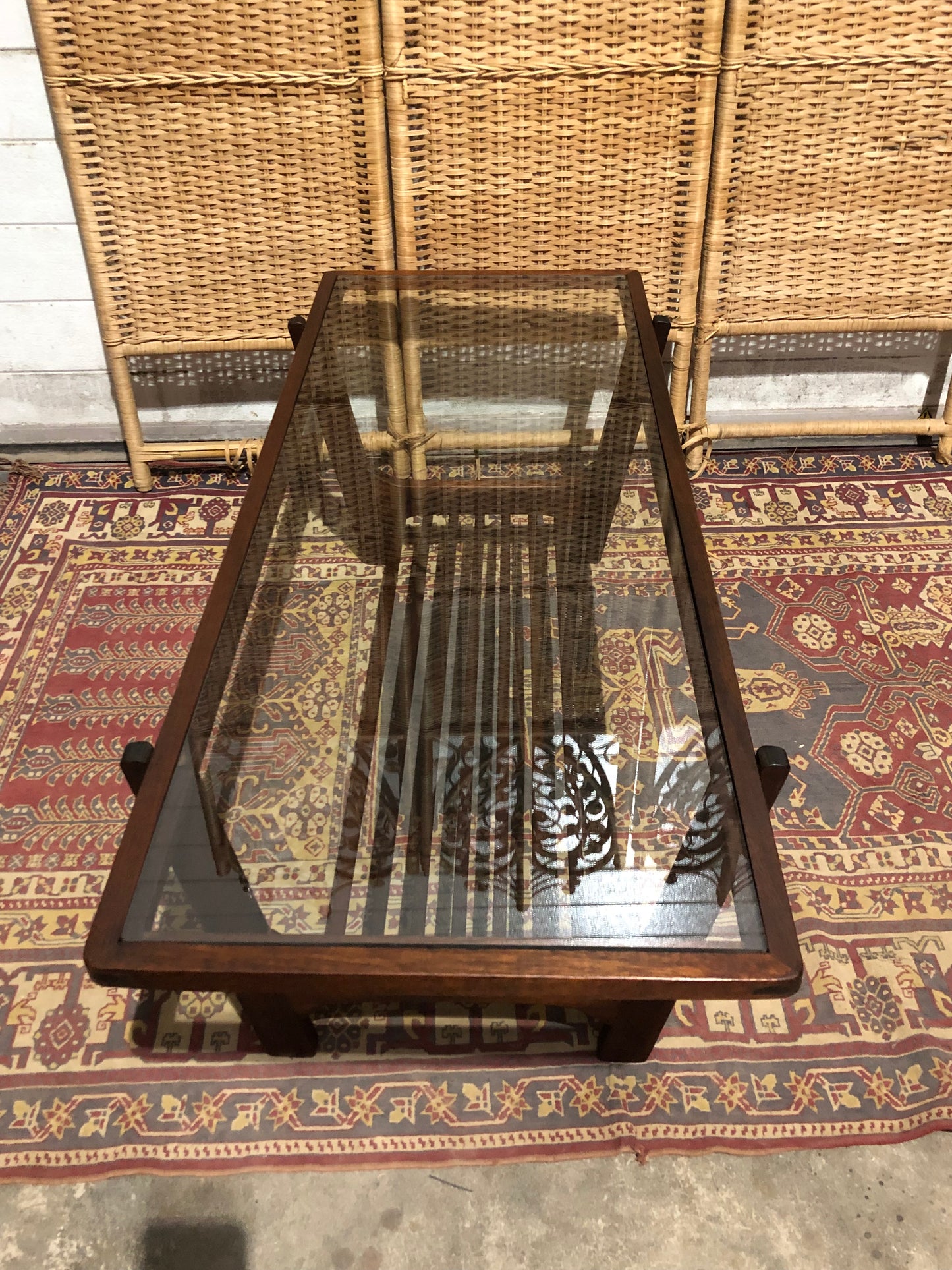 000557....Handsome Retro Teak Coffee Table