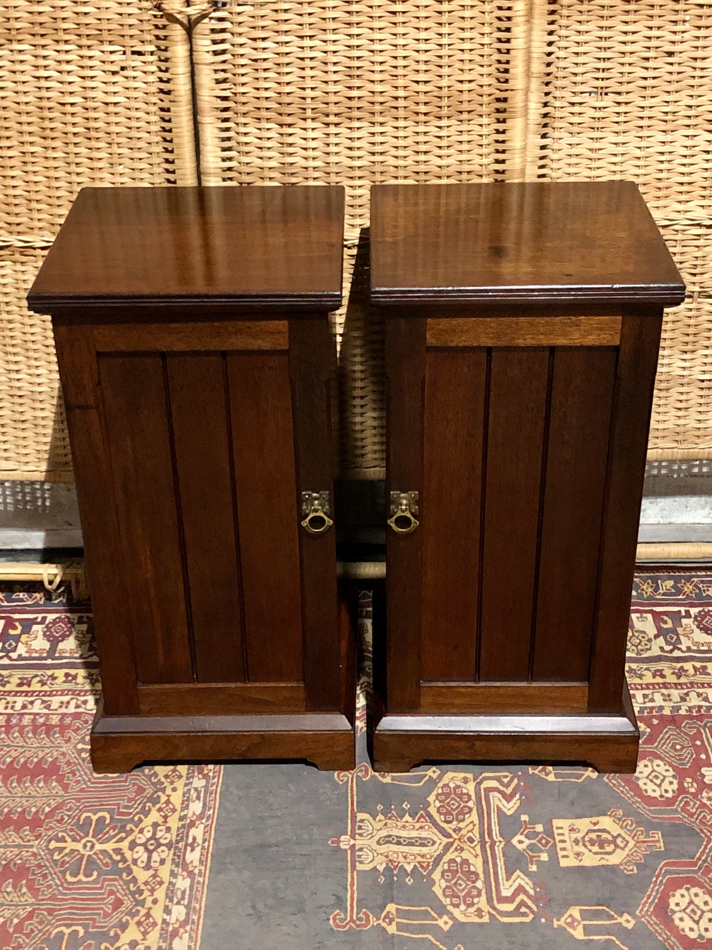 000542....Handsome Pair Of Edwardian Walnut Bedside Tables Or Nightstands ( sold )
