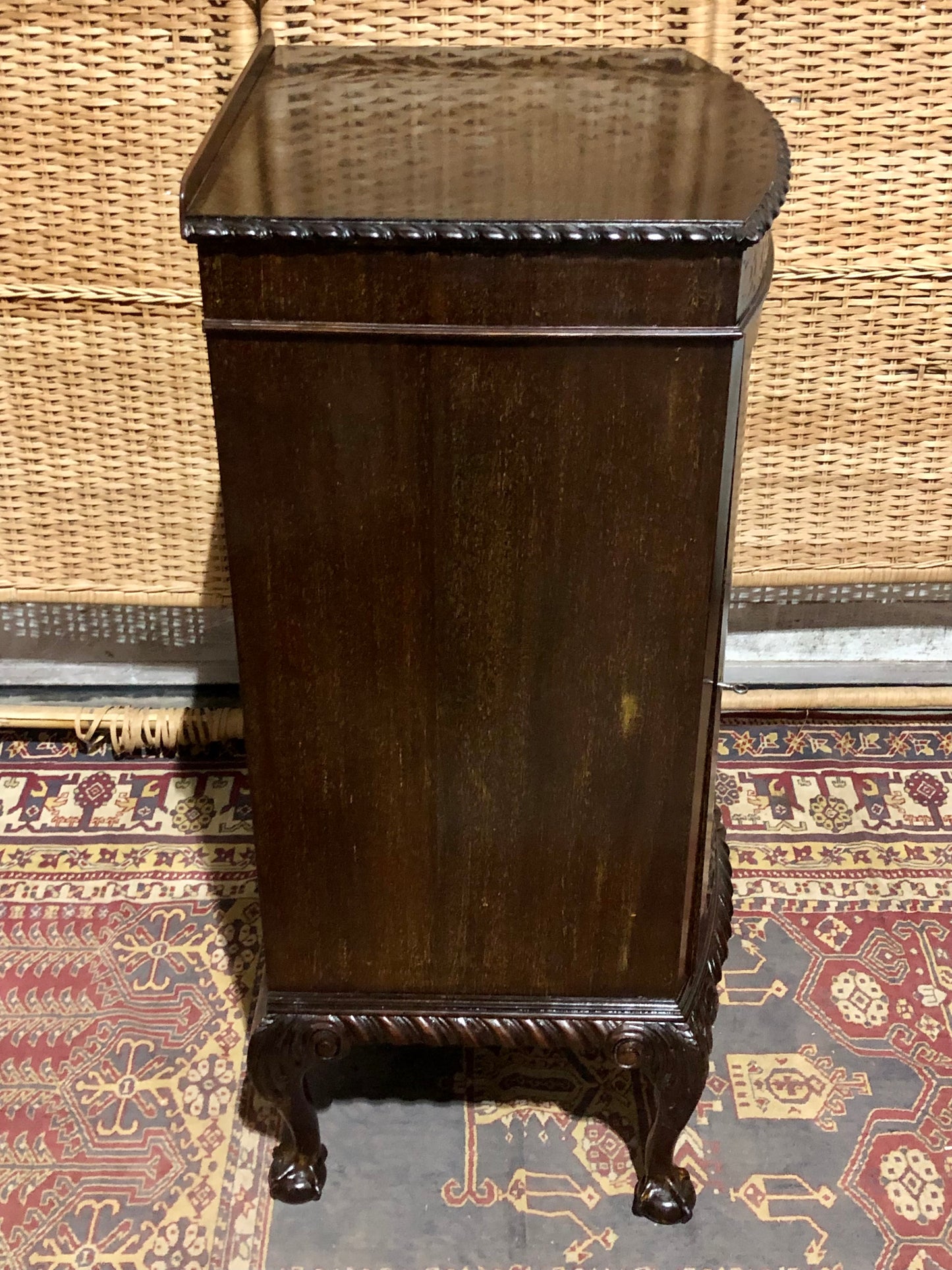 000541....Handsome Edwardian Mahogany Side Or Drinks Cabinet